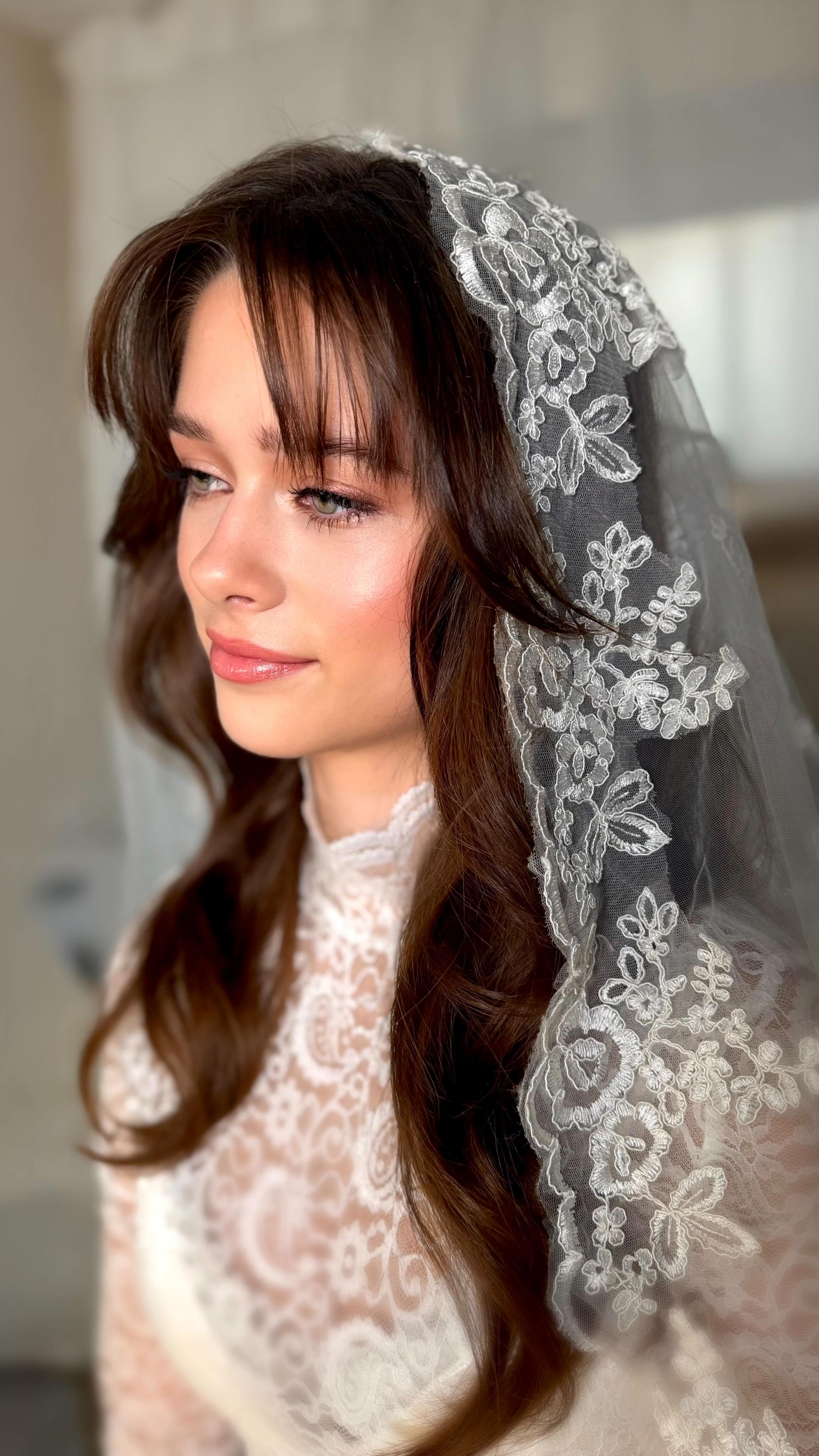 That soft, lit-from-within glow every modern bride dreams of
This look is all about enhancing you — fresh skin, subtle definition, and that effortless radiance that feels timeless in every moment
Created using my favourite vegan makeup brand, Delilah Cosmetics @delilahcosmetics — perfect for conscious brides in Cambridge, London, and destination weddings worldwide
Save for your bridal inspo & get in touch to bring your vision to life 💌
Shop the look with code ieva22
#veganmakeup #londonbride #cambridgebride #destinationwedding #bridalmakeupartist