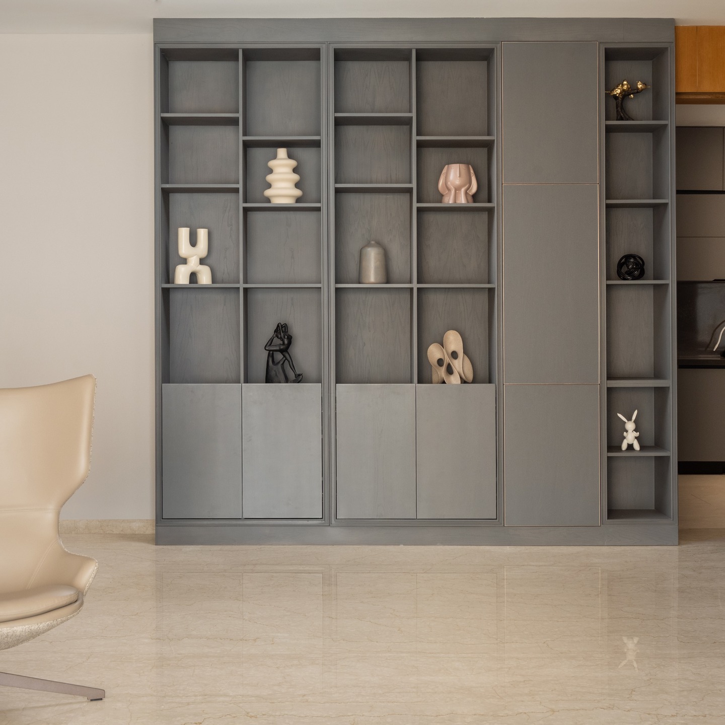 Less clutter, more clarity.
A space that speaks elegance. 🤍
#LuxuryInteriors #ModernHome #InteriorDesign #SophisticatedLiving #HomeDecorInspo #MinimalStyle #ElegantSpaces #DesignGoals #CalmVibes #ContemporaryLiving