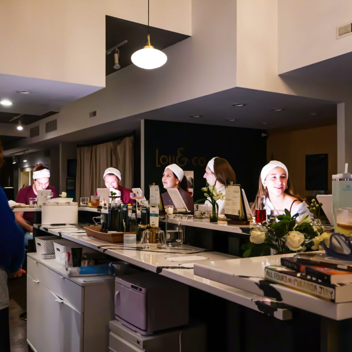 Bring your mom in to celebrate KU Mom’s Weekend happening this month and book your spot at our Social Facial Bar for a Glow Up service. This is a guided 45 minute DIY facial featuring Aveda skincare, perfect for a day together or a fun experience with a group!
#ku #lawrenceks #downtownlawrenceks #kuweekend #lfk