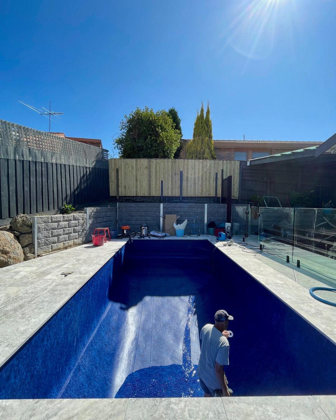 オーストラリアプールビルダーの声:30年の知識と技術。プールライナーと自動ろ過で、手間をぐっと減らしました。安心して長く使える設計です。
お客様の声:「掃除が楽!家族でゆったり過ごせる」
専門性と安心が、日常を変える。気になったらぜひチェック
#プールライフ #家族時間 #メンテナンス簡単 #贅沢な時間 #ライフスタイル