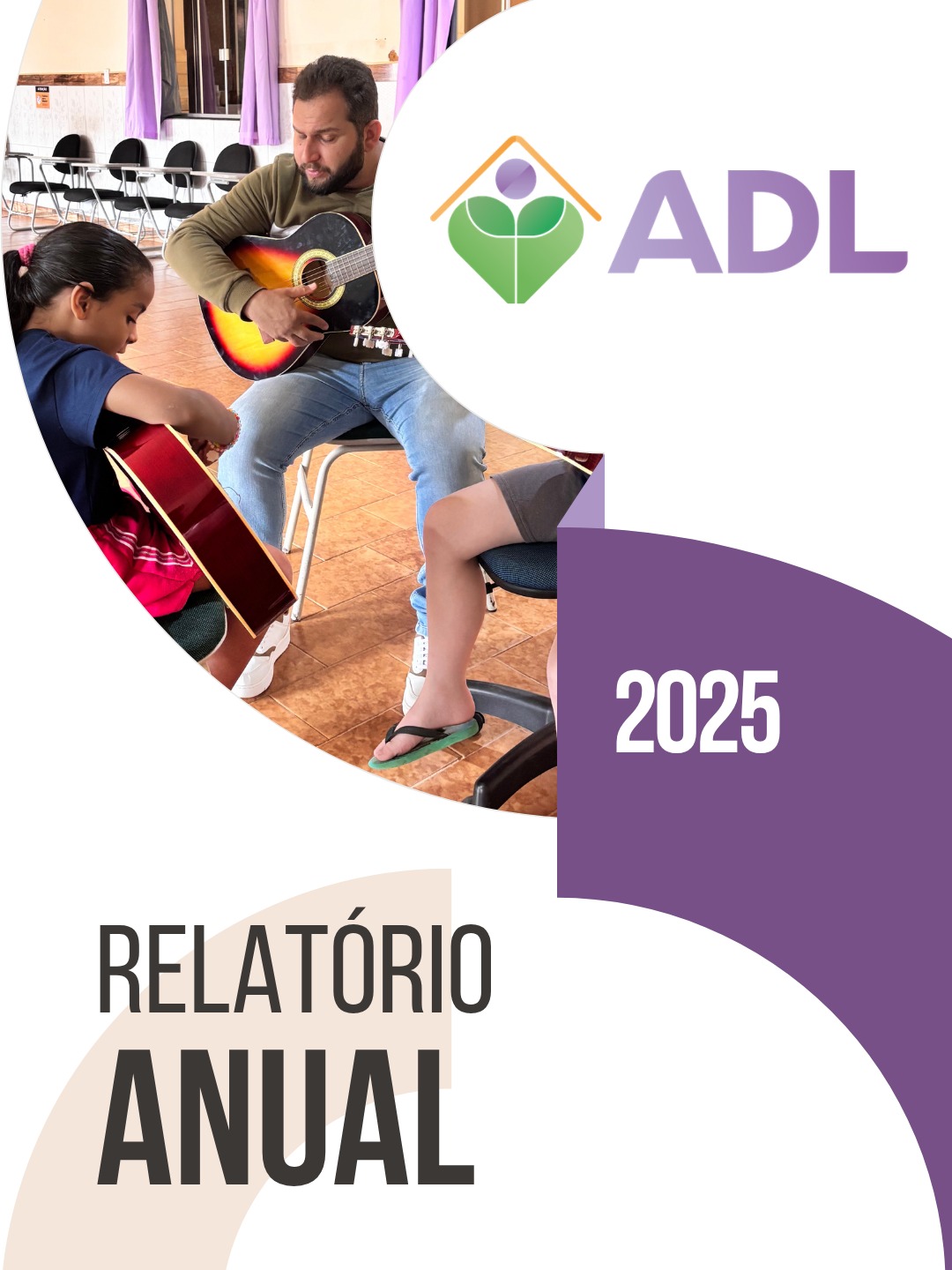 No dia 21 de março de 2026, a ADL realizou sua Assembleia Ordinária, com a participação de representantes das Paróquias do SESB que são sócias da instituição. No encontro, foram apresentados o projeto pedagógico de 2025, relatório, o orçamento e o plano de trabalho para 2026, aprovados pela assembleia.
Na ocasião, também foi lançado o Relatório Narrativo 2025 da ADL, que reúne os principais destaques, ações, resultados e impactos do trabalho desenvolvido ao longo do ano nas áreas de assistência social, educação não-formal, cultura e atuação comunitária.
📘 O relatório já está disponível em:
docs.adl.org.br/relatorio2025
ou
https://www.adl.org.br/post/assembleia-da-adl-apresenta-relat%C3%B3rio-de-2025-e-projeta-a%C3%A7%C3%B5es-para-2026
#ADL #Relatório2025 #AssembleiaADL #EducaçãoNãoFormal #AssistênciaSocial #Cultura #AçãoComunitária