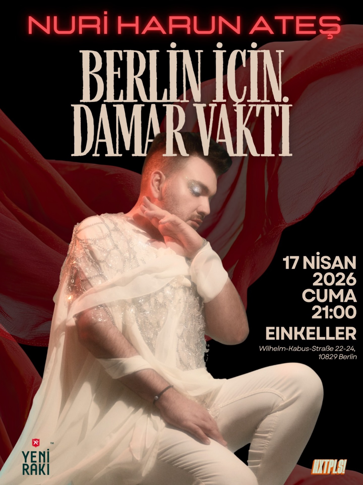Bir konserden çok daha fazlası; Berlin’in ortasında modern bir kabare, içten bir dertleşme seansı💔
Dünyada benzerine az rastlanan o muazzam “kontrtenor” sesiyle tanıdığımız @nuriharunates bu defa bambaşka bir formatla “Berlin İçin Damar Vakti” ile karşımıza çıkıyor. Nuri Harun Ateş bu formatta, o kristal sesiyle en ikonik arabesk hitlerini yeniden yorumluyor🔥
Sürpriz Berlinli müzisyenlerin eşlik edeceği bu gecede; biraz rakı, bolca muhabbet ve ruhun pasını silecek bir müzikal yolculuk sizi bekliyor. Hazırsanız, Berlin’de dertleşecek çok şeyimiz var.🫂
Biletler profildeki linkte🎫