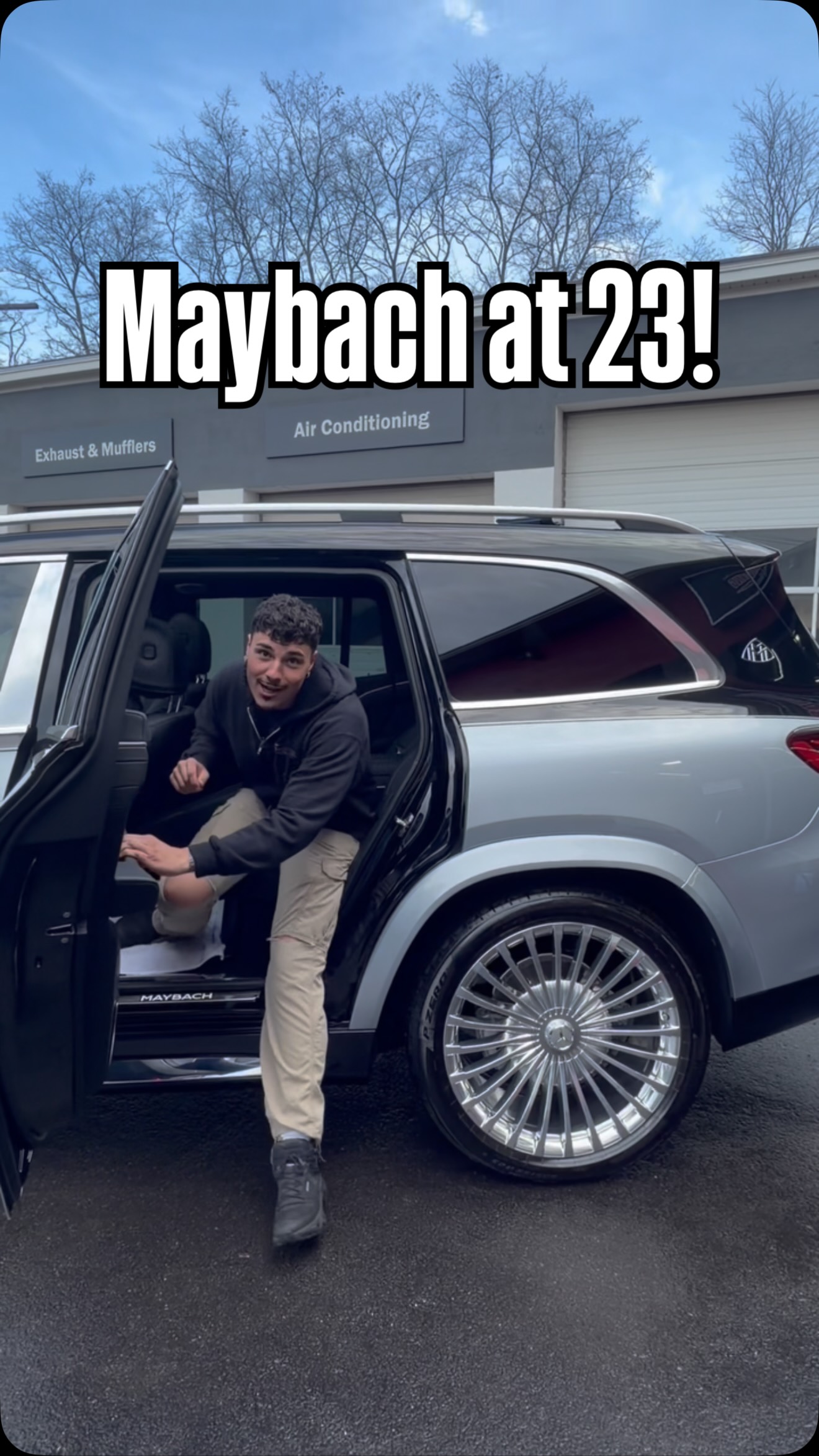 Mercedes-Maybach GLS 600 at 23 😮🔥
NAHHHH! Let’s run through the process of ceramic coating…
Full paint decontamination ➡️ one-step polish ➡️ finished with our premium ceramic coating ✨
Rims, glass, and a full interior detail to match the level of the vehicle.
Protection isn’t optional when you’re driving luxury—it’s essential.
📞 Get your vehicle protected today: 978-826-5732. #LuxuryCarsMA #ExoticCarsMA #BostonLuxury #CarEnthusiastMA #MercedesMA