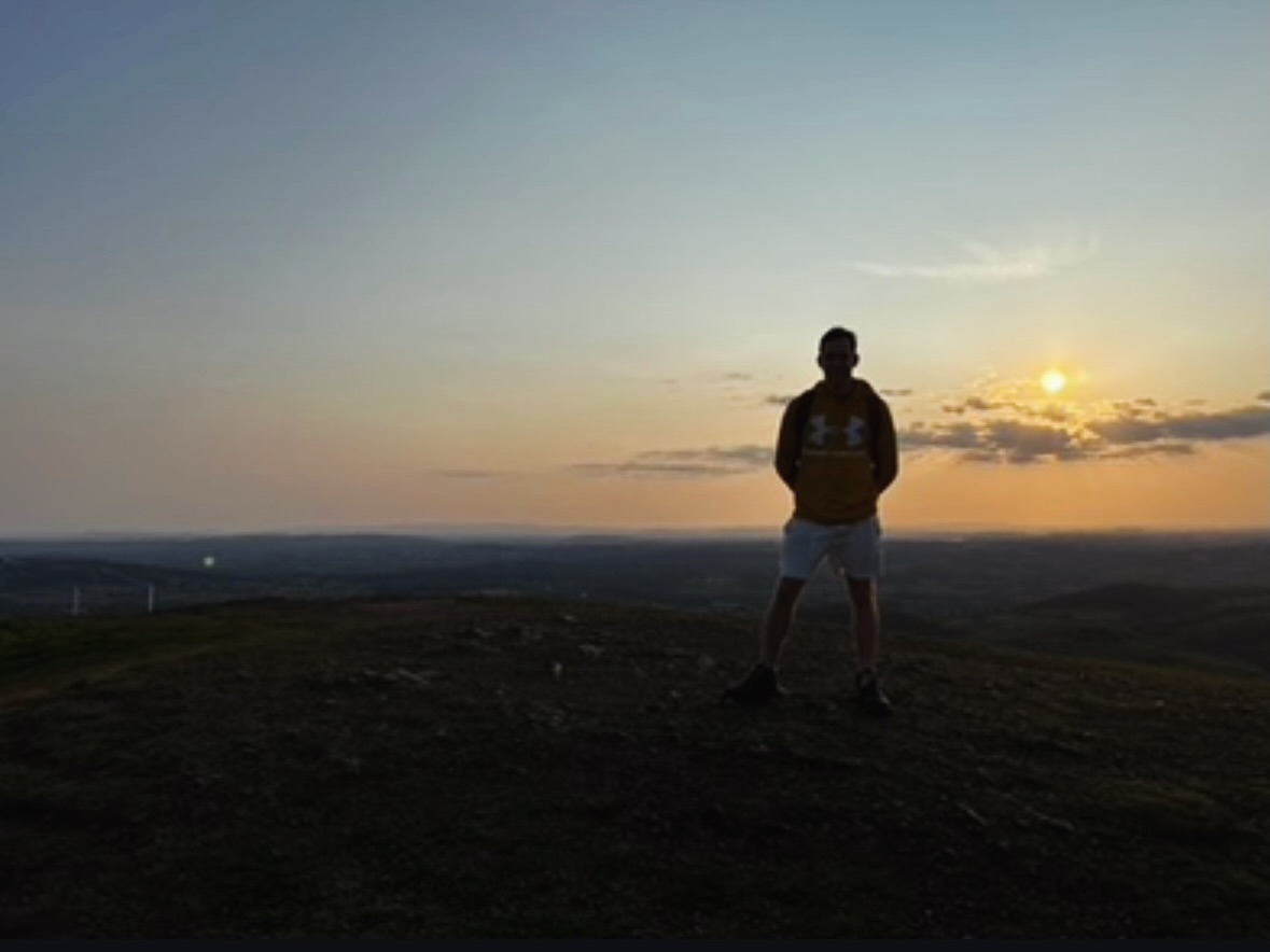 There’s something about getting out into the hills that just resets everything.
Fresh air in your lungs, sunlight on your skin, your body moving the way it was designed to… it’s simple, but it’s powerful.
It’s not just “exercise” — it’s space to think, to breathe, to pray, to slow down.
Your mind clears.
Your body wakes up.
Your soul settles.
“In His hand are the depths of the earth,
and the mountain peaks belong to Him.”
— Psalm 95:4
In a world that’s always rushing, sometimes the most productive thing you can do… is step outside and walk.
Look after your health in a way that actually feels like living 🤍
#lighthousehealth #mindbodysoul #getoutside #naturalhealth #simplehabits