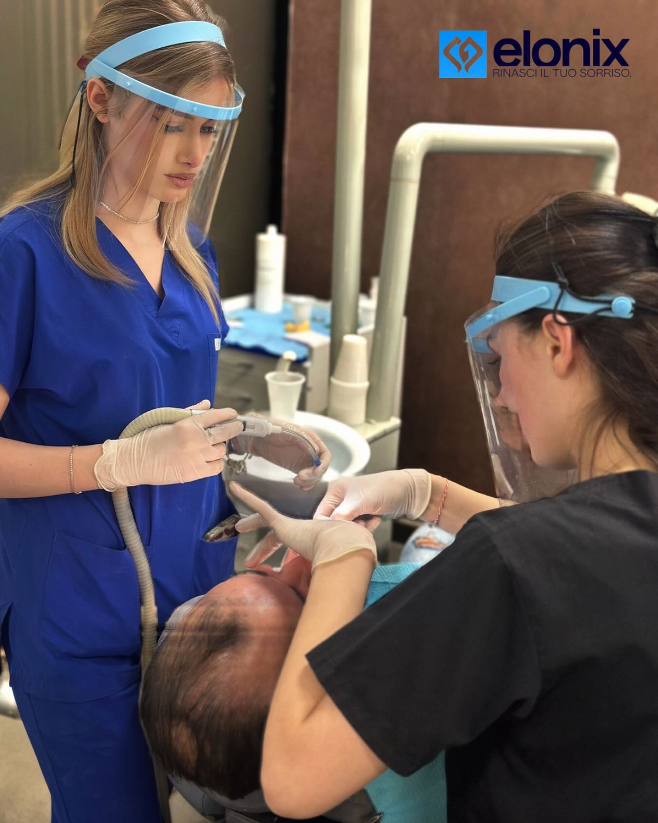 #elonix #elonixdentalclinic #elonixclinic #chiurgiamaxillofacciale #elonix #elonixdentalclinic #elonixclinic #chiurgiamaxillofacciale #clinica #elonix #estetica #salute #denti #dentista #impianti #turismodentale #turismodentalealbania #turismodentaletirana #turismodentaletiranaalbania #zircone #tirana #dentalsurgery #dentalveneers #dentalwork #laboratoriodentale #panoramica #scaner3d🦷 #dentifissi #sorriso #dentalsolutionsisrael #dentistica #sorridere