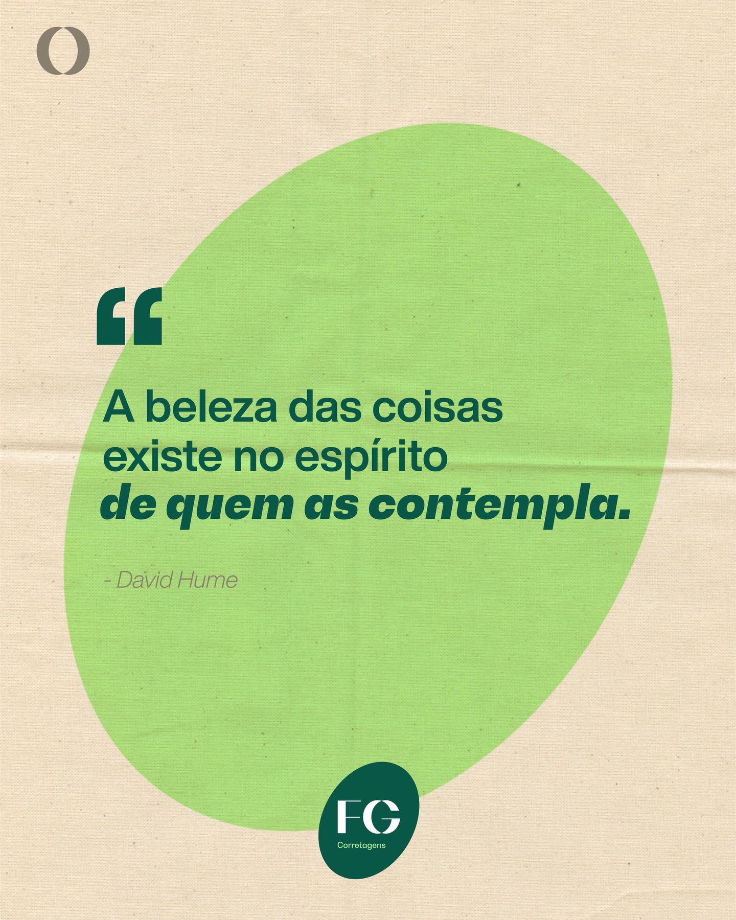 Quem trabalha com classificação de café sabe bem o que isso significa.
Enquanto muitos veem apenas um grão, o classificador enxerga cor, forma, aroma, história e potencial. Cada peneira, cada defeito ou lote especial revela uma beleza que só quem treina o olhar – e a alma – consegue capturar.
No dia a dia da fazenda ou do escritório, a beleza não está só na bebida final. Está na paciência de separar os grãos, na precisão da mesa de classificação, na descoberta de um lote que promete notas florais ou frutadas.
Contemplar o cotidiano com atenção é encontrar poesia onde muitos veem rotina. E no café, isso se chama paixão.
✨ Qual foi a coisa mais bonita que você enxergou no seu trabalho hoje?