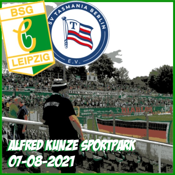 ⚽ Chemie Leipzig - Tasmania Berlin 2:0, Regionalliga Nordost
📅 vor Ort am 07.08.2021
🚂 Anreise: Kurzer spannender Augenblick am Leipziger Hbf, als sich Chemiker und Lokisten (am gleichen Nachmittag Heimspiel 1. Runde DFB-Pokal) misstrauisch beäugten. Ironiemodus: Da lohnt sich doch das lange Warten auf die endgültige Spieltagsterminierung, die angeblich alle Sicherheitsbedenken berücksichtigt. Und am Ende kommen dann Ansetzungen raus wie Anfang November in Berlin: Union hat Heimspiel, Hertha hat Heimspiel, da setzen wir doch beides auf den gleichen Samstag - insbesondere, wenn als Bonus auch noch Dynamo Dresden in die Stadt kommt. Solch smarte Terminierungen würde ein Schimpanse sechs Monate vor dem Spieltag hinkriegen, die DFL jedoch erst fünf Wochen vorher, wenn Bahn- und Hotelpreise längst durch die Decke sind. Vielen Dank auch.
🏟️ Stadion: Die Regionalliga Nordost ist mit tollen Grounds gesegnet - und der AKS ist trotz knallharter Konkurrenz (Jena, Lok, Babelsberg...) vielleicht der schönste.
🤩 Legende: Als Tasmania-Fan hätte ich mir das Trikot der Nummer 7 besorgt, Nigel Bier. Wenn man dann mit sechs Kumpels zum Fußball geht, und mit dem Getränkeholen dran ist, reicht zum Bestellen ein wortloses Zeigen auf Name und Rückennummer. Wie praktisch!
👩👩👧👧 Fans: Chemie-Fans trotz jahrelangem sportlichen Elend in großer Zahl vertreten, machten in ihrem Block auch reichlich Bambule. Viele Leute in 'Flutlicht für Leutzsch'-T-Shirts - auch in einer erfolgreicheren Zukunft muss Chemie am gleichen Ort spielen können.
Eine Kleingruppe Tas-Fans machte sich mit Zaunfahne und Ra-Ra-Ra-Tasmania ebenfalls bemerkbar. Als wäre es Tasmanias Bundesliga-Tribute-Season wurde Tas in 21/22 standesgemäß Tabellenletzter, fing über 100 Gegentore und verpasste den Klassenerhalt um lumpige 24 Punkte. Ob Tasmanias Spieler auch wie anno 1965 im Urlaub im Autoradio erfahren hatten, dass sie kommende Saison eine Klasse höher spielen?
🐶 Wenn die BSG Chemie ein Hund wäre: Einer der Hounds of the Morrigan, einer keltischen Mystery, in der Hunde an eine mythische Lichtquelle führen. Flutlicht für Leutzsch!
#bsgchemieleipzig #tasmaniaberlin #alfredkunzesportpark #groundhopping