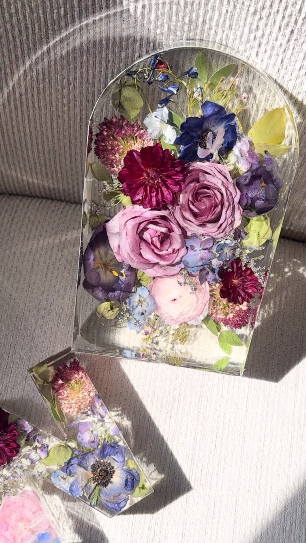 The trendiest shape for trendy bouquets ✨
Book your wedding this month and receive a free large ring holder ($75 value)
Wedding vendor flower preservation New Jersey New York
Resinfloralpreservation preserveyourweddingbouquet