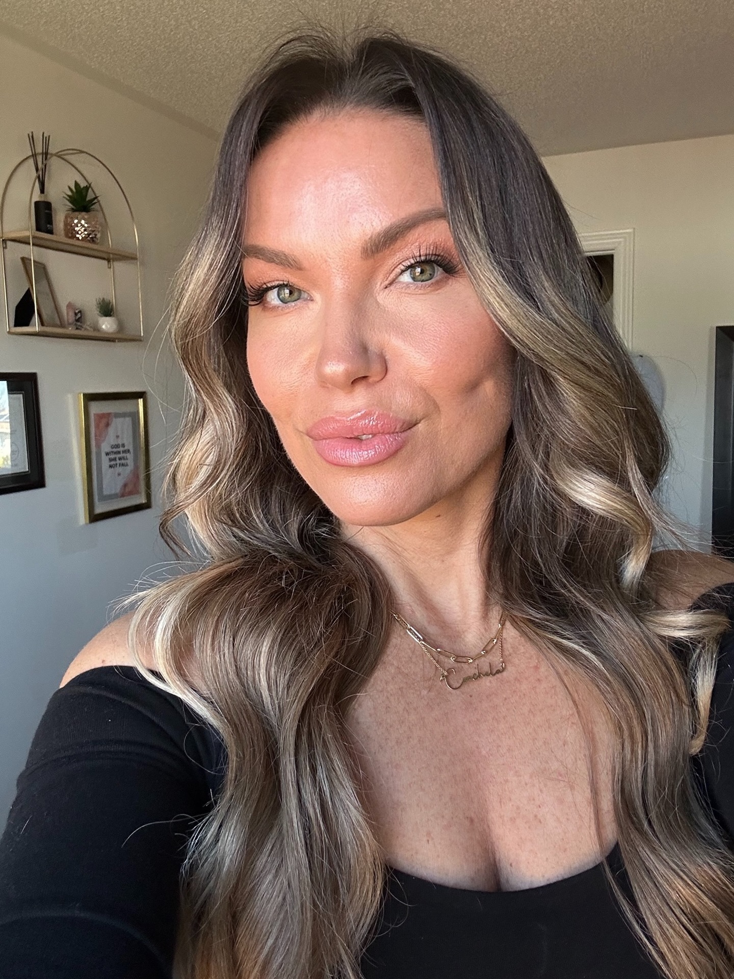 Never dim your light just because it makes others uncomfortable. The right people will never ask you to shrink. They will feel your warmth, your strength, and your presence… and they will be inspired to push too. Shine fully, boldly, and without apology. ✨
#NeverDimYourLight #ShineBoldly #KnowYourWorth #WomenWhoRise #LevelUpLadies