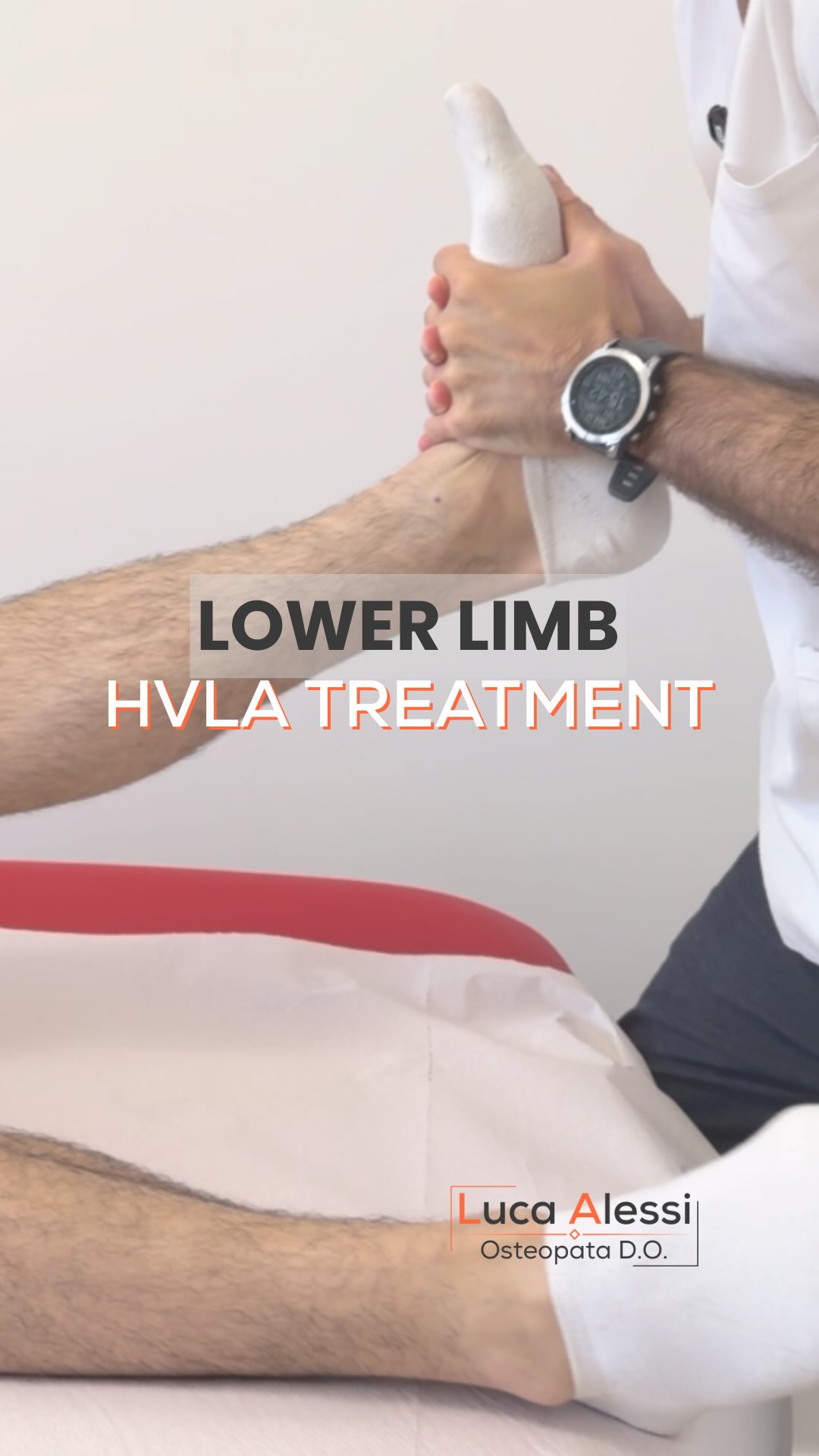 Anca, ginocchio, caviglia e piede lavorano come un sistema:
gestiscono carico, equilibrio e adattamento ad ogni passo.
Quando una di queste componenti perde efficienza, il corpo redistribuisce le forze.
Ed è lì che spesso compare il sintomo.
Capire come si muove il sistema nel suo insieme
fa la differenza tra un miglioramento temporaneo e un cambiamento reale!
💡Se vuoi capire da dove nasce davvero il tuo problema, mi trovi a
📍 Roma – Prati (Piazza Cola di Rienzo)
📱Prenota ora la tua visita! Link in bio