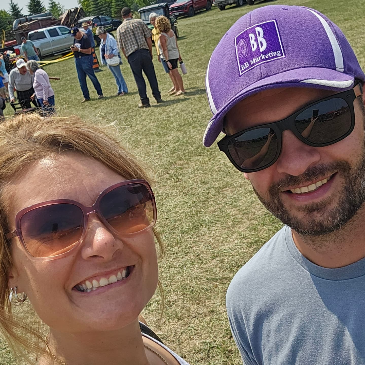 🚜 BB Marketing on location today at the @georgianbaysteamshow! Takes me back to going to steam shows as a kid...the noise, the smells, the food...the nostalgia! 🥰
Also...so darn excited for the Fried Chicken pants I won at the Loonie Draw! 🐔
Happing all weekend in Cookstown! Fun for the whole family. Check out steamshow.ca for more info.
#marketing #smallbiz #steamshow #contentcreator #steamengine #Innisfil #antiques