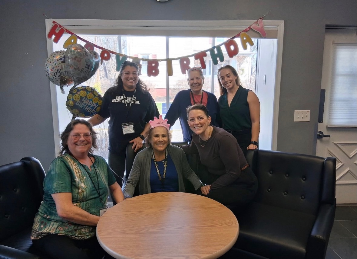 Celebrating someone who gives so much to our community 💙
Today we’re honoring Audrey, a long-time United Way volunteer whose kindness, dedication, and heart have made a lasting impact on so many. From showing up time and time again to supporting our neighbors when they need it most—she truly embodies what it means to LIVE UNITED.
Happy Birthday, Audrey! We are so grateful for you 🎉