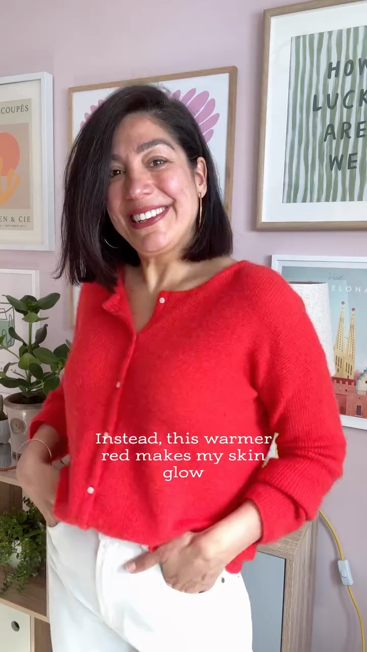 Finding your best colours is such a powerful tool for building your style and confidence.
If you put an outfit together and still not felt like you, it’s usually because either fit doesn’t suit your body shape, or the colour is not doing much for your complexion.
.
Colour analysis, colour analyst, find your colours, personal stylist, personal style, colour, warm red, cool red, warm blue, cool blue.
.
#personalstylist #colour #colourpop #colouranalysis