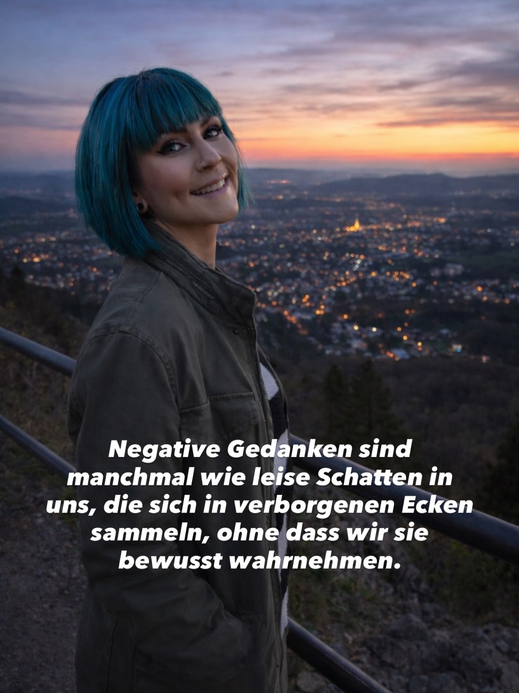 Über den Dingen stehen und trotzdem ganz bei mir sein. ✨
Auch wenn sich manches gerade schwer anfühlt – vergiss nicht, wie viel Kraft in dir steckt. 🌙
Du musst nicht heute schon alles schaffen. Ein kleiner Schritt, ein ruhiger Atemzug, ein neuer Gedanke reicht oft, um wieder Licht zu sehen.
Du bist stärker, als du manchmal glaubst.