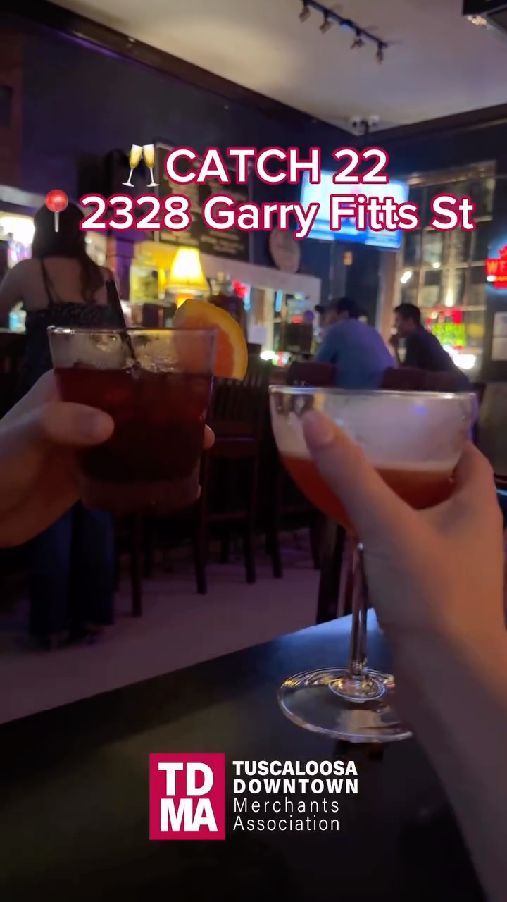 🍹Thirsty Thursday Spotlight: Catch22🍹
Catch 22 is a cozy cocktail bar with speciality drinks & infused liquors! From their wide array of cocktails Catch 22 is a stop you don’t want to miss! Monday through Friday: $1.50 off infused cocktails and $5 infused shots! 3pm-7pm! “Catch” them at @the_shirt_shop Pawty the 28th for their Charlie Palmer Cocktail!
🍸Looking for good drinks, good company, and a place to start or end the night? Go to Catch 22!
🍾 @catch22.bar
📍 2328 Gary Fitts St