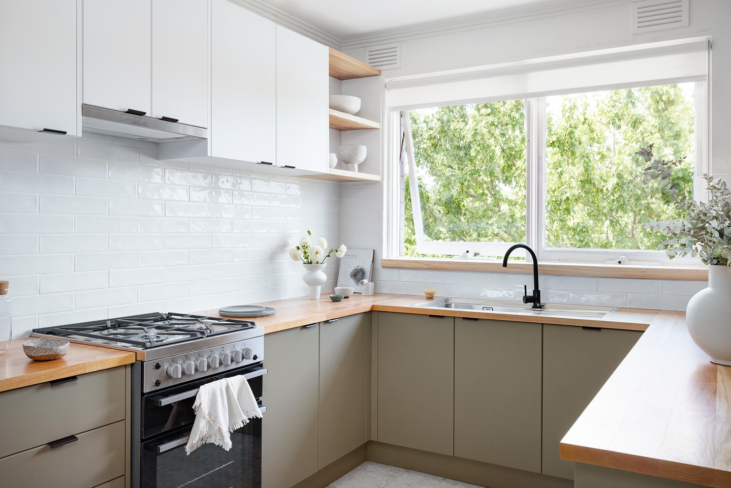Designed to keep everything within reach, a U-shaped kitchen surrounds you with ample counter space and smart storage—making prep, cooking, and cleanup flow effortlessly from one step to the next.
📱Visit our website with the link in bio to learn more information.
☎️Contact us at (718)-980-5050 to get started on your next project.
#HomeRenovation #DreamHome #InteriorDesign #RenovationInspiration #MilanoRichmondtown #KitchenRemodel #BathroomRenovation #ModernLiving #constructionlearning #HomeImprovement #statenisland #statenislandny #statenislandcontractor #statenislandconstruction
