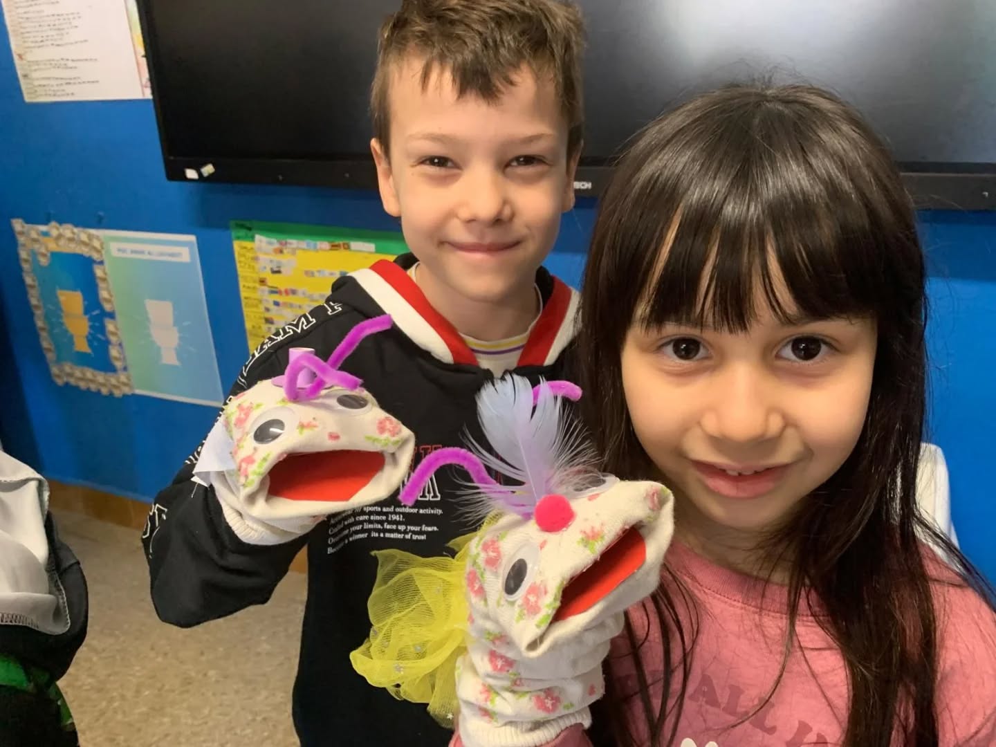 Cicle Inicial duu a terme un taller de titelles amb ajuda de les famílies!
💚💚💚
#EsperitPiaget
#PassioPerlEscola
#SomEscola
#ElCarmel