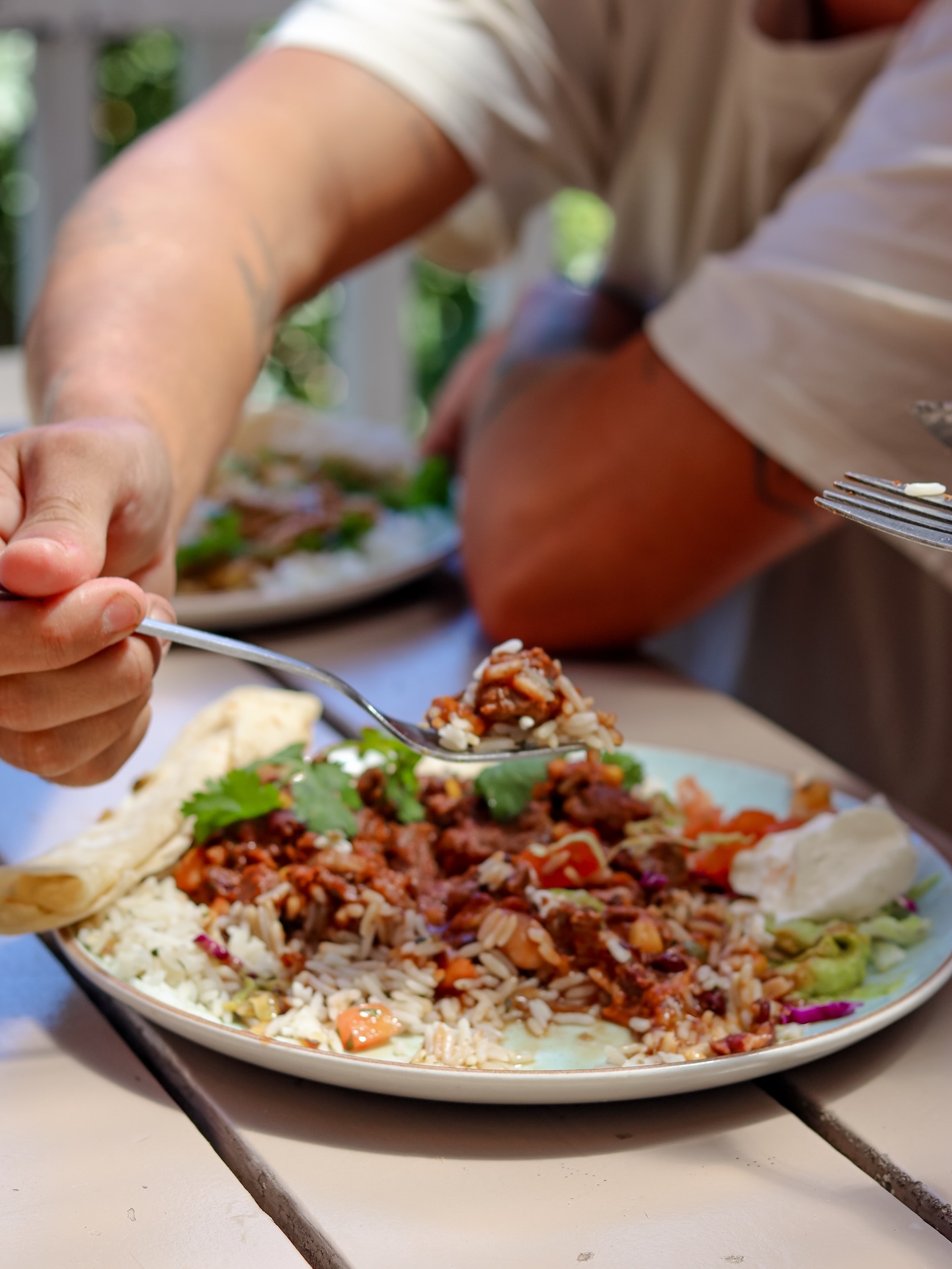 Come tuck in for some lekker foodโฆ but donโt be surprised if youโre stealing a bite from everyone else too ๐๐๐ฎ everything just looks that good.
Fridayโs here and the long weekend vibes are officially on ๐ฅ
Pull in for yummy food, good company and live music by Acoustica ๐ถ
Grab a bite, share a plate (or donโt ๐), and settle in for a proper vibey night ๐ป