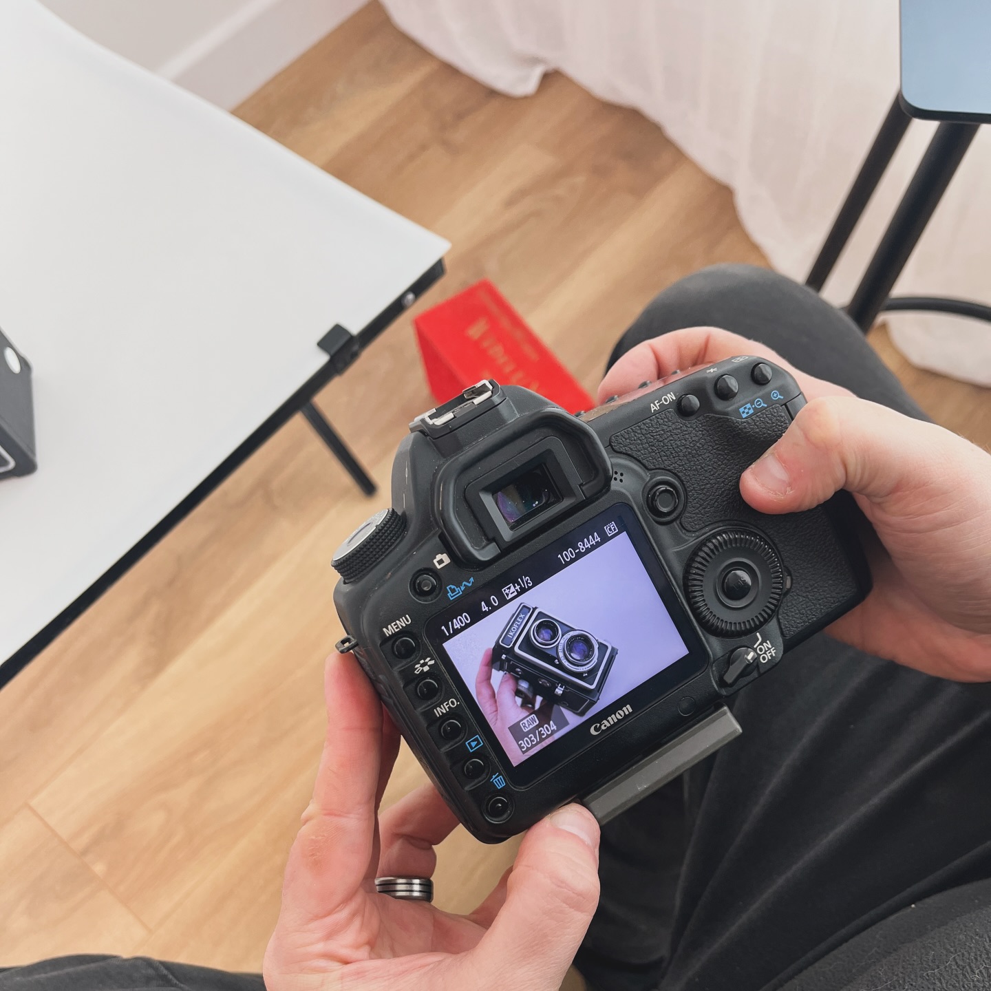 Cameras for sale ✨
Not so long ago we had the privilege of taking on a collectors haul of analogue cameras 📷
Now we’ve got the incredible @danielianphotography on board to help categorise, test and photograph each of them (or some in job lots) ready to pass on.
We’ll soon be launching our eBay shop but in the meantime if you see anything you fancy, just drop us a message!