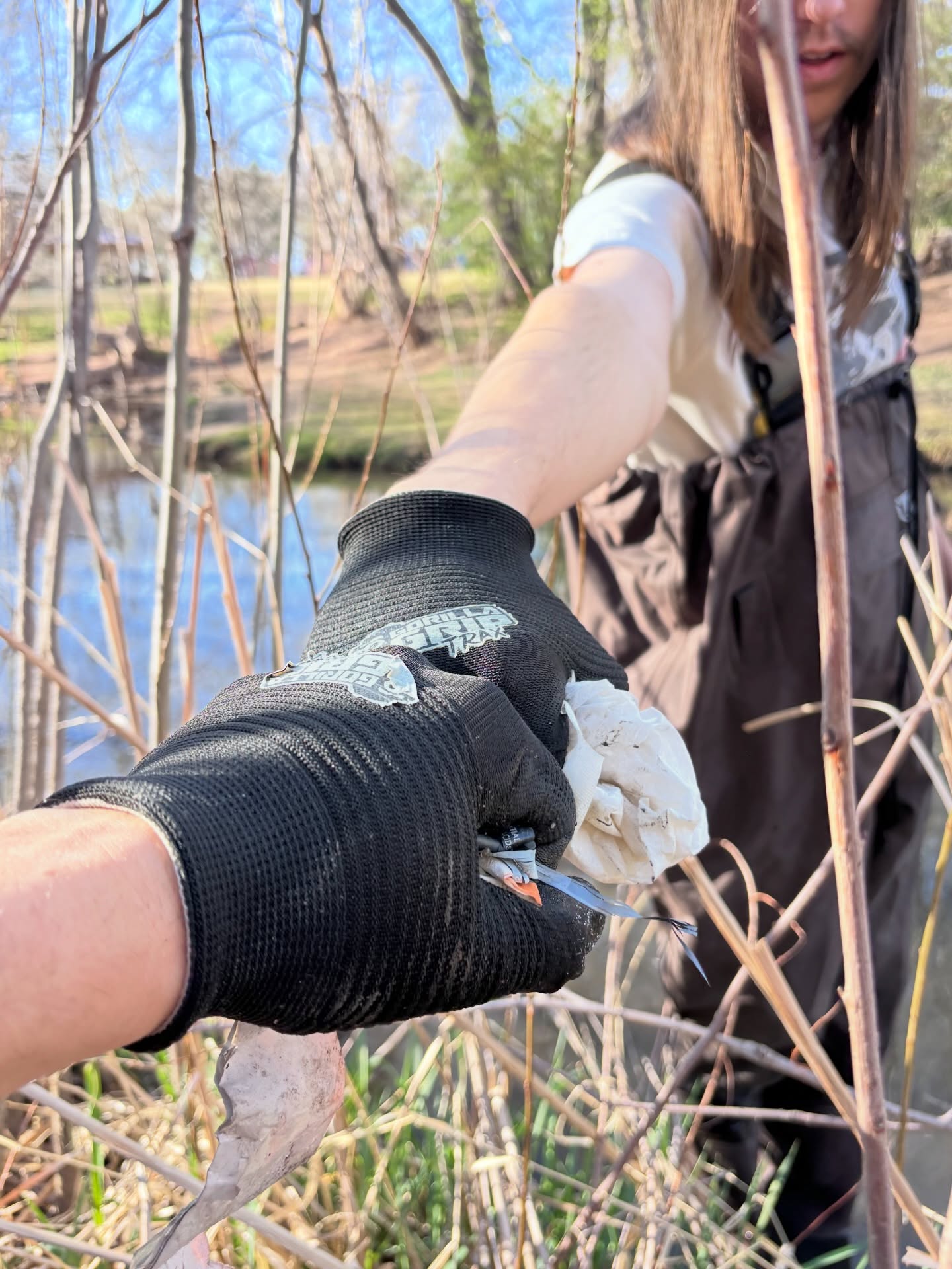 Cleaning this morning at the spring creek in Edora Park! We smell like sewer, got a ton of trash out of the water, and even saw a beaver and some of his critter friends! If you’re seeing this today, don’t forget to pick up a piece of trash. The world will thank you, one piece at a time.
Let us know down below if you’d be interested in joining our cleanup days down below or DM us! 👇🏻👇🏽
#colorado #cleaning #ecofriendly #cleanup #climbershaul