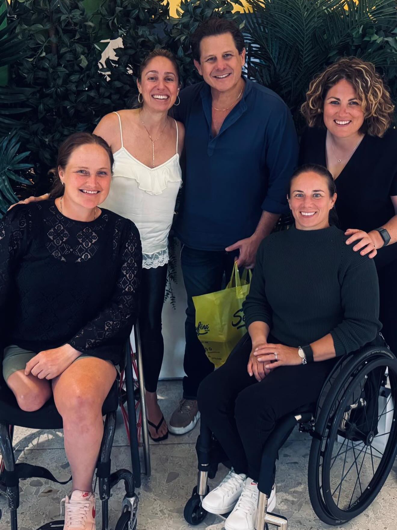 Grateful for these times @shopluckyinlove 💕
#miamiopen #miamitennis #theluckyfam #wheelchairtennis