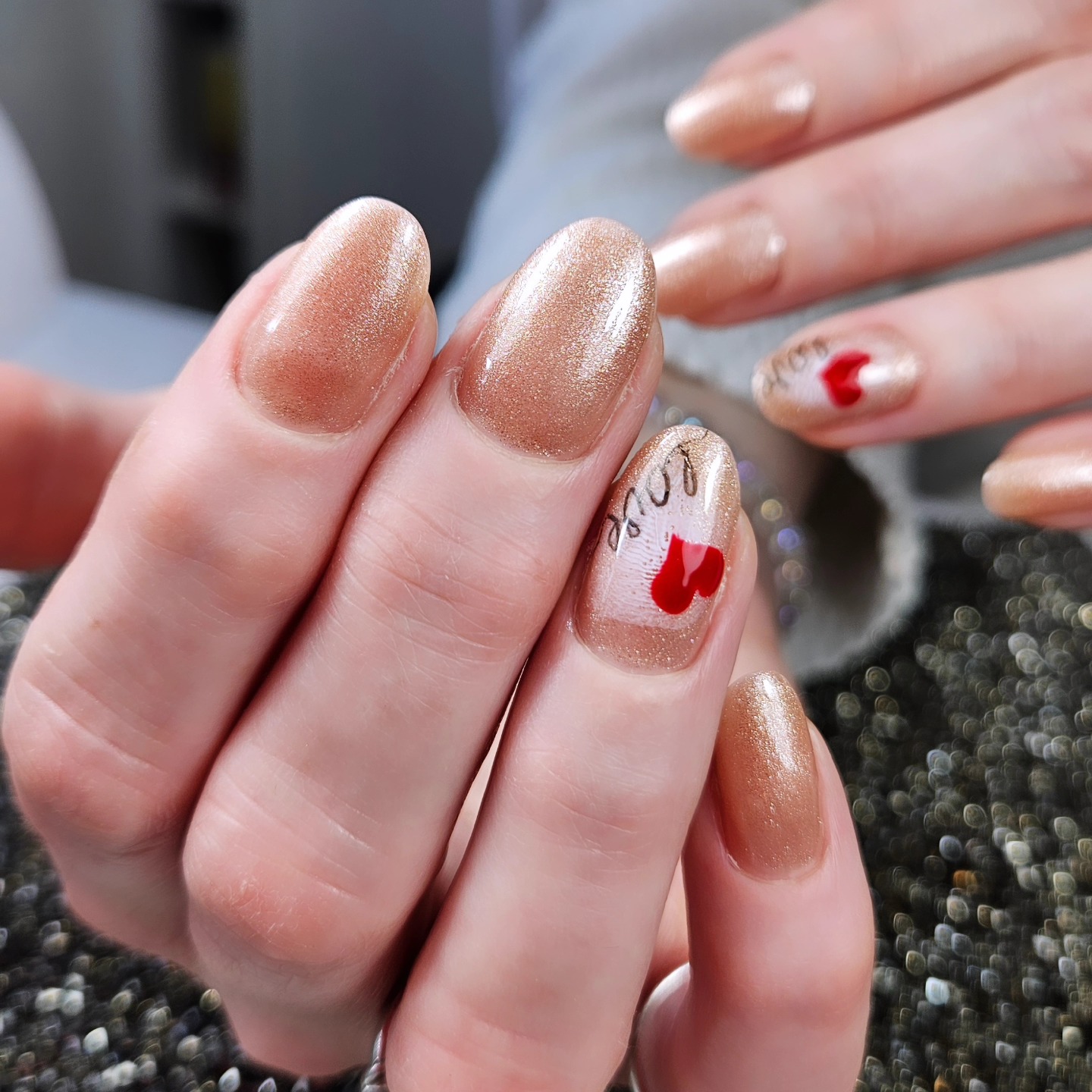 Valentine's season ❤️
#valentinenails #loveheartnails #loveseason #loveintheair #nailsoftheday #nailpro #biab #heartdesign