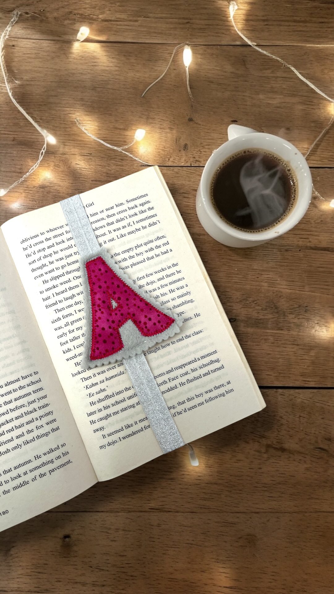 I usually make my book bands with white felt, but a lovely customer gave me free rein with this order. My white felt scraps from @recreate_scrapstore_cardiff are running super low, so I shopped my supplies instead of buying more and used up some other lovely felt I already had.
Honestly… I love how they turned out! Sometimes the best ideas come from using what’s already in the drawer ✂️📚
#personalisedbookmarks #bookishgifts #bookmerch #sewingwithscraps #fabricchallenge
* reel showing personalised bookmarks being made from scrap fabric into pretty initials