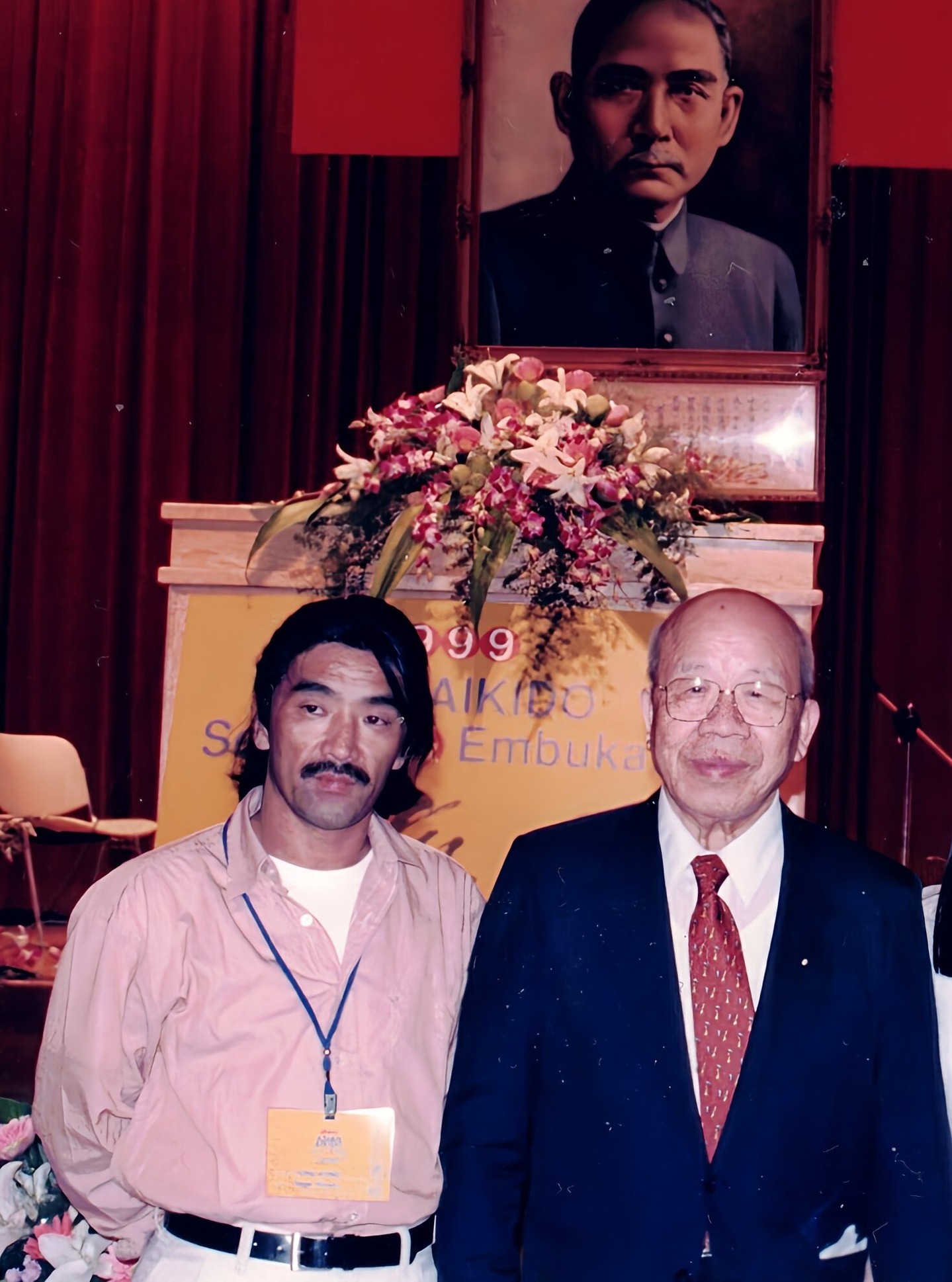 Found the pictuers at AAF in Taipei with Paul Lee (李清楠) sensei.
He was the founder of Taiwan Aikido also Asian Champion of Judo before Judo join to Olympic game and no separate for the class.