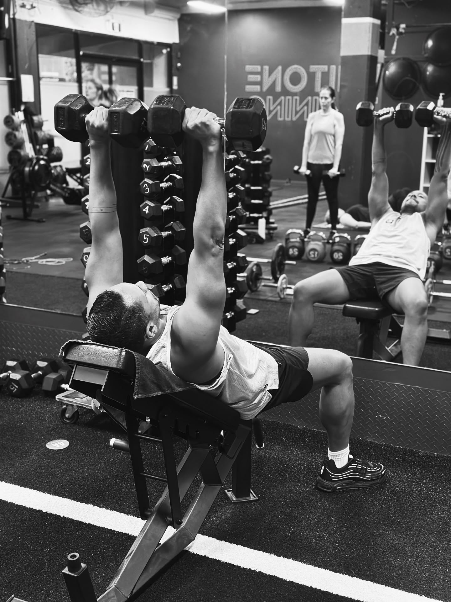 One week until Easter…
No slowing down here. We’re earning those chocolate eggs the hard way 🍫💪
#annandale#unitonetraining#annandalegym#groupfitnessclassesannandale