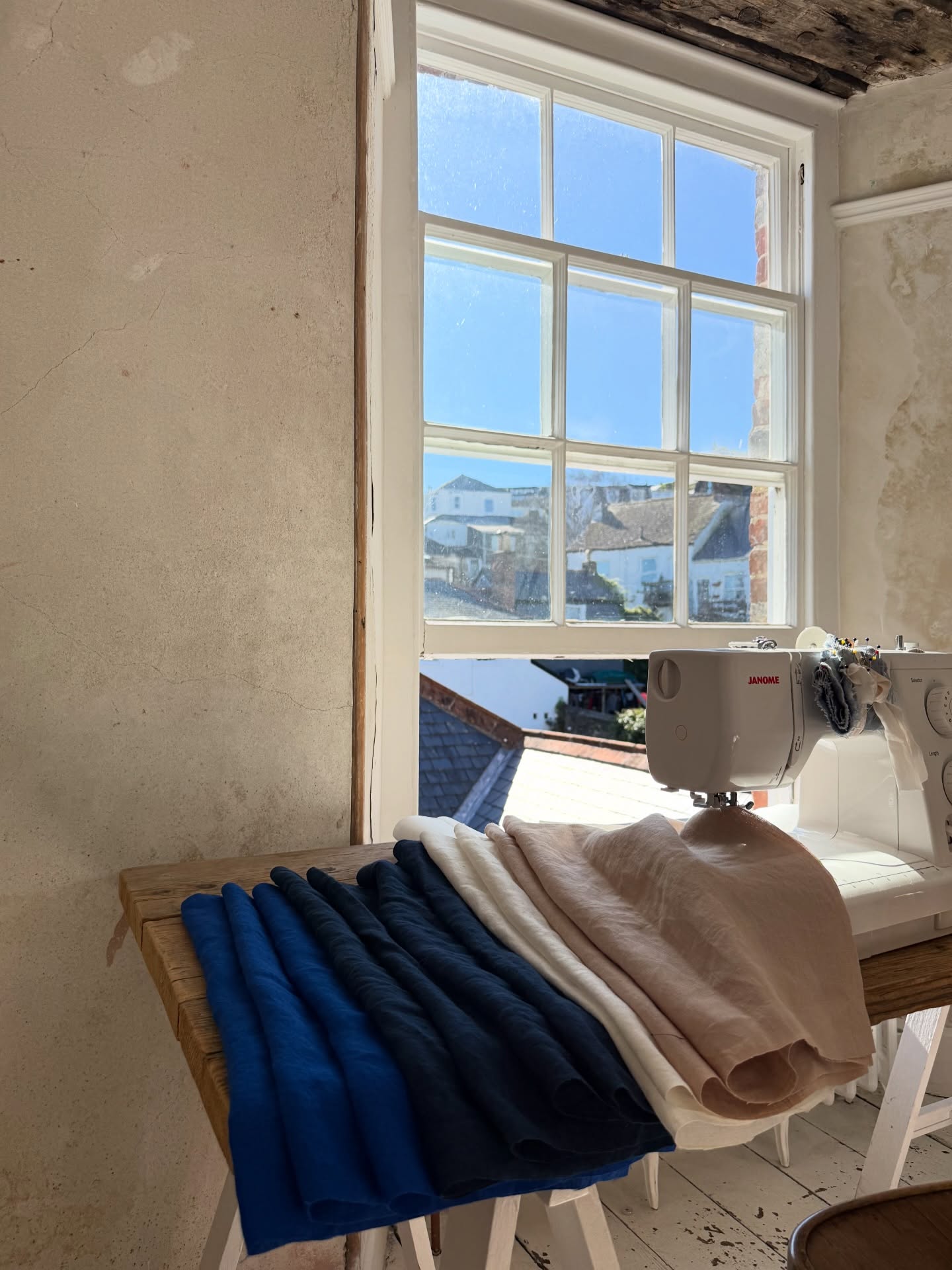 Cushions in the making, playing with shapes, colours, and feeling like I’m drawing with fabric ✍️
The next step is embroidering! 🪡
It is all taking a whole lot longer than I expected, but got a feeling (🤞) the finished cushions will be lovely!
#sewingproject
#cushioncovers
#stilllife
#embroidery