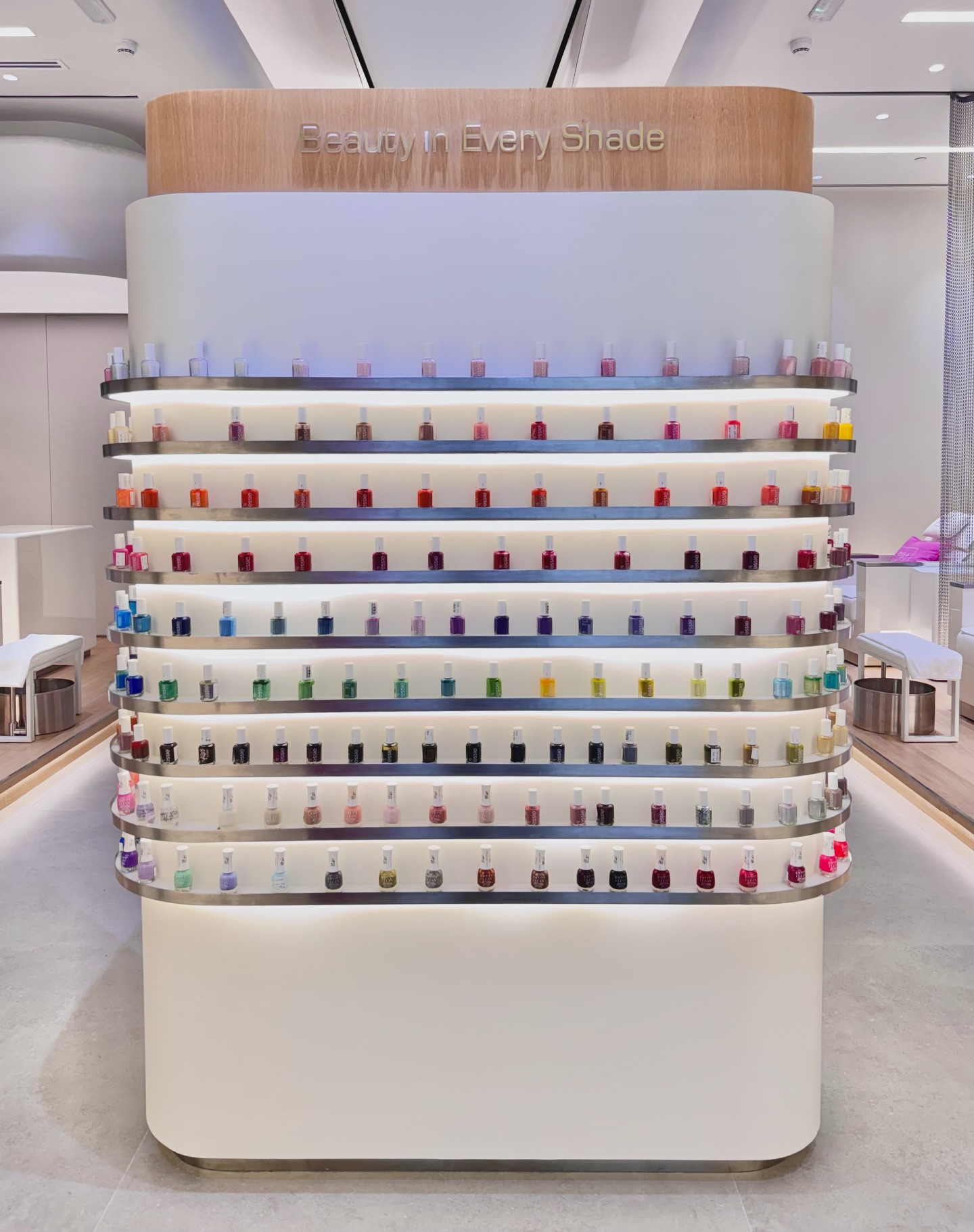 All your beauty needs, one place 💅
#BeautyBoxQatar #DohaSalon #QatarBeauty #SelfCareDoha #GlowUpQatar