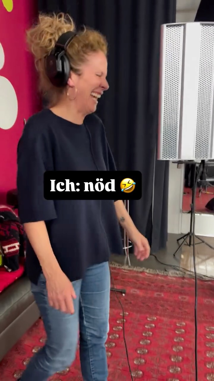 Händ eigentlich es paar songs für @radiokanalk welle ufneh…grad chli schwierig gsi…aber lustig. Danke @fcmader