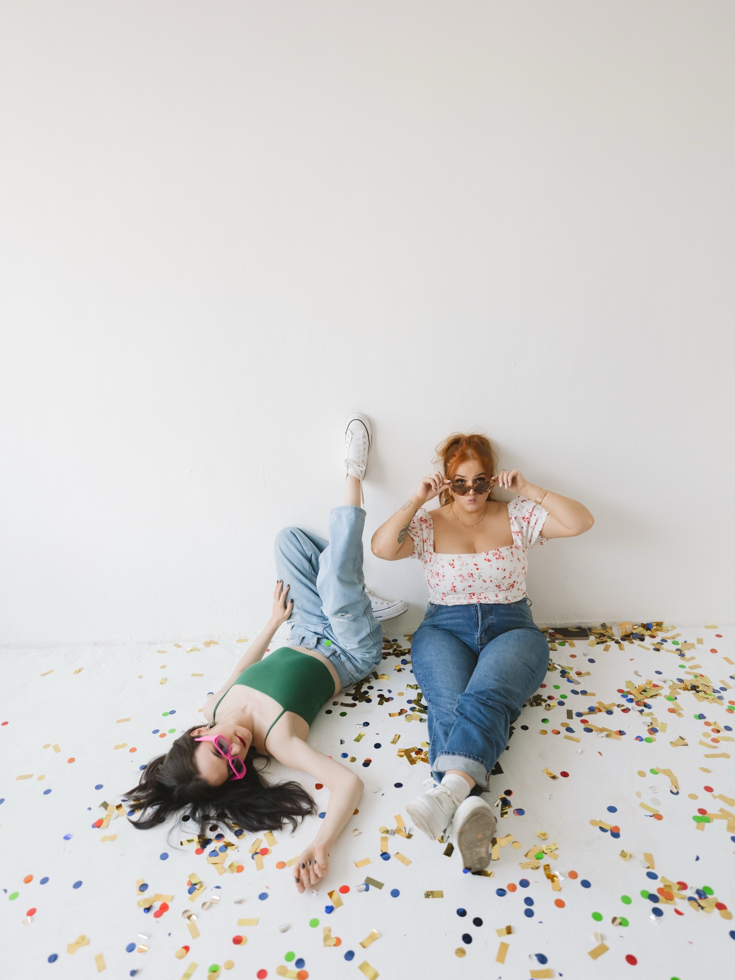 Fun fact about me: I have ADHD, which means my brain moves fast, my energy is high, and I can juggle a hundred bobby pins at once (😉) - but if it’s not written down, there’s a very real chance it will vanish into the void. 🥲
So if you ever wonder why I nudge clients toward WhatsApp or email instead of phone calls… now you know. It’s not me being difficult - it’s me making sure nothing gets missed and your wedding day runs like a dream.
I’ve been think about transitioning to having 1 dedicated day per week for admin. Because otherwise my brain makes it bigger than it is and I avoid responding to emails and messages for aaaaages! Please don’t take my delayed replies personally! I promise I’m just juggling life + business + chaotic brain. 🩷 I WILL get to you.
Shout out to all the business owners with ADHD just trying to not make a single mistake 😂❤️
#adhdinwomen #selfemployed #adhd #makeupartist #hairdresser