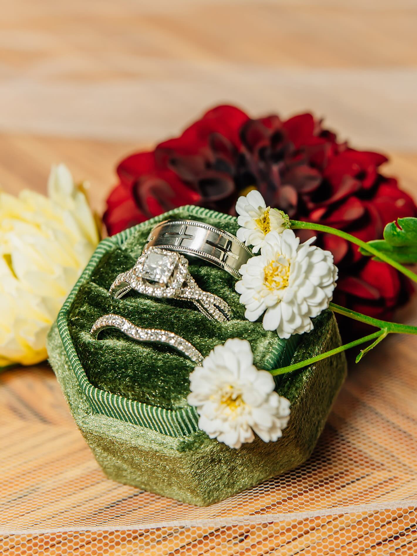 It’s the little details for us ✨🤍
The rings, the textures, the intentional touches—every piece tells part of their story.
Coordination - @dmvweddingsandevents
Venue - @springvalefarmwv
Photography - @melkayphotography
Videography - @reflectionsmediava
DJ - @thedapperdjs
Catering - @missionbbq
Hair - @amygaylor_hair_