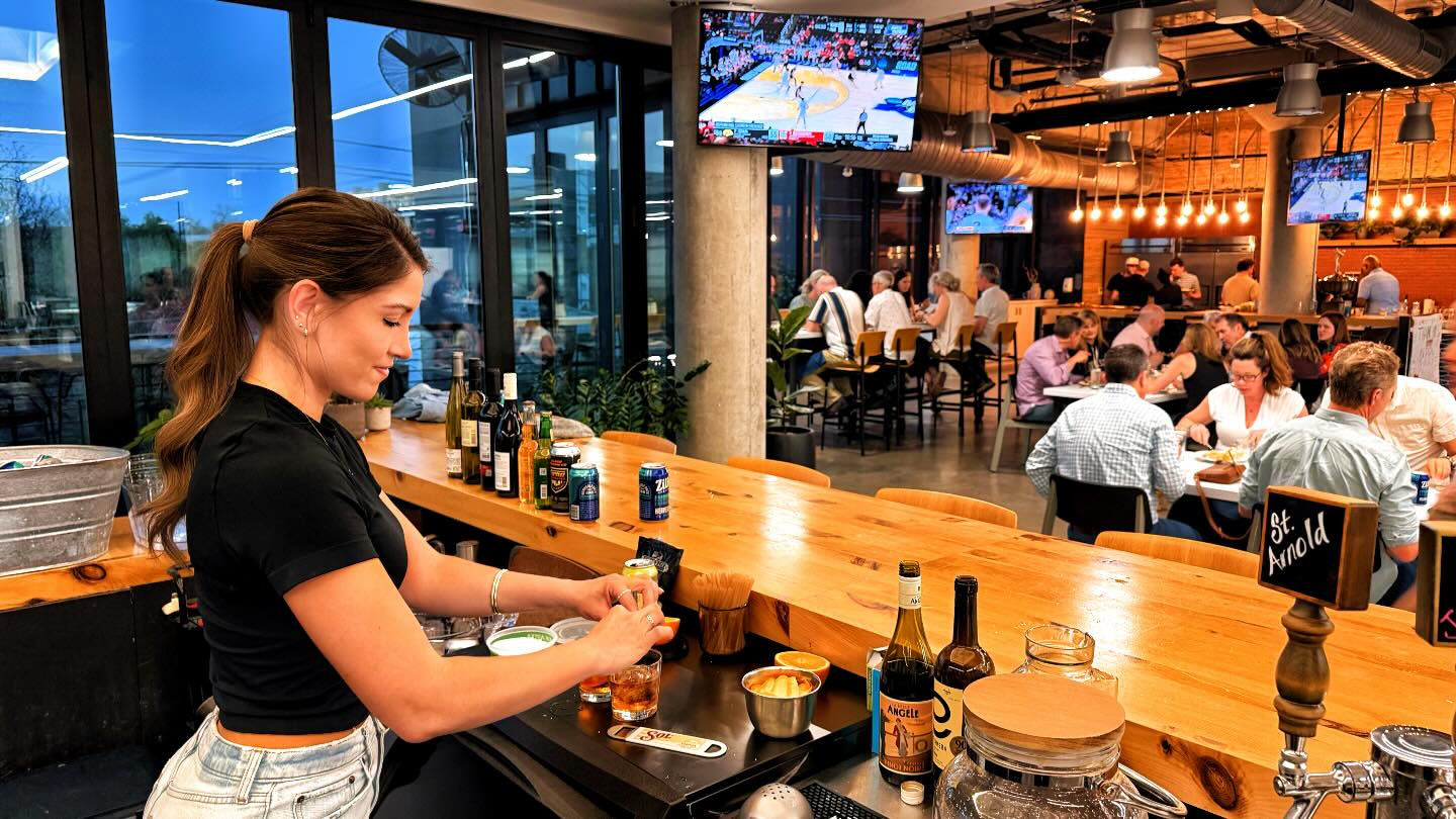We LOVE pulling up in the Tap Truck… but did you know we can also show up without it? Whether your venue can’t fit the truck or you just need a killer bartender for the night, we’ve got you covered!
Birthdays, corporate events, backyard parties, weddings, we bring the good times no matter how we arrive. 😉
Hit the link in our bio to book us for your next event!
#atx #atxevents #atxsmallbusiness #mobilebartender #mobilebar