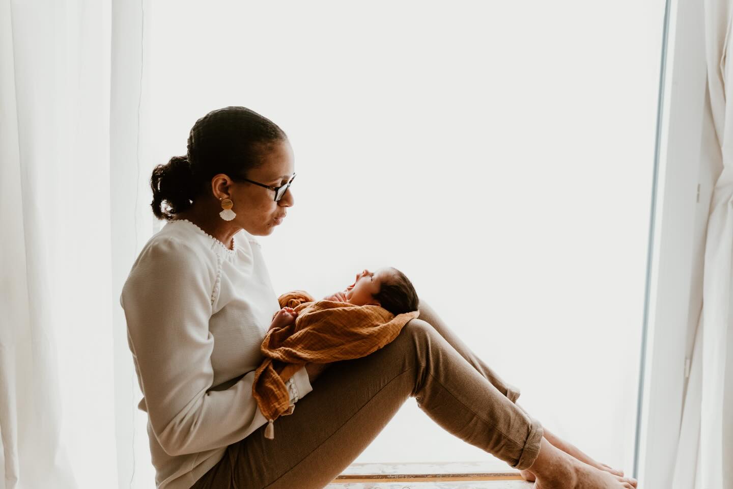 La douceur des premiers jours 🧡🩵🩷
#seancebebe #photographenouveaune #photographelifestyle #instantdevie #famille