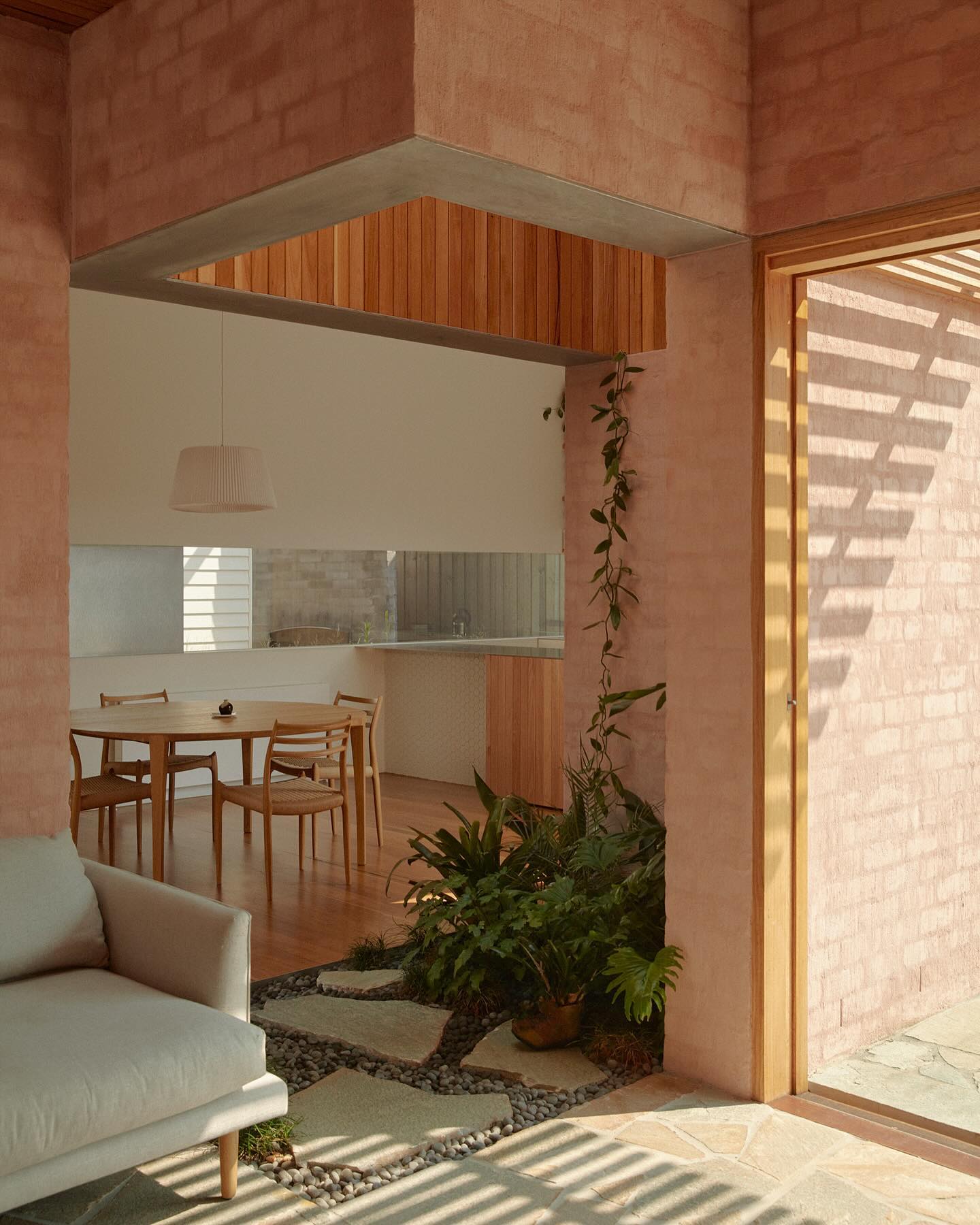 Our Møller 78’s featured from @greatdanefurniture in this multi award winning project in Melbourne Australia. Most notably the National Architecture Award and the National Institute award for alterations and additions.
Issue No. 7 Feature of the @thelocalproject • To meander down a garden path is to engage in an experience shaped by the hour and the season. Walking the same pathway again and again, one becomes acquainted with each bend and blade of grass. Along the way, such familiar landmarks serve to ground and orient, even as glimpses of what lies ahead or changes in light, vegetation and climate pique a sense of anticipation. @architecture_architecture’s clients sought a home evocative of this experience – redolent of their childhoods in rural New Zealand and South Australia – within the urban context of Brunswick. Imbued with memory and personal significance yet without sentimentality or artifice, Arcadia explores the idea of home at its most poignant.
Architecture by Architecture Architecture.
Photography by @tomross.xyz.
Build by @moon_building_group.
Landscape by @amandaolivergardens.
.
.
.
#moller #møller #madeindenmark #danishdesign #interiordesign #midcenturymodern #scandinaviandesign #home #chair #collaboration #photography #architecture #handmade #melbourne #australia