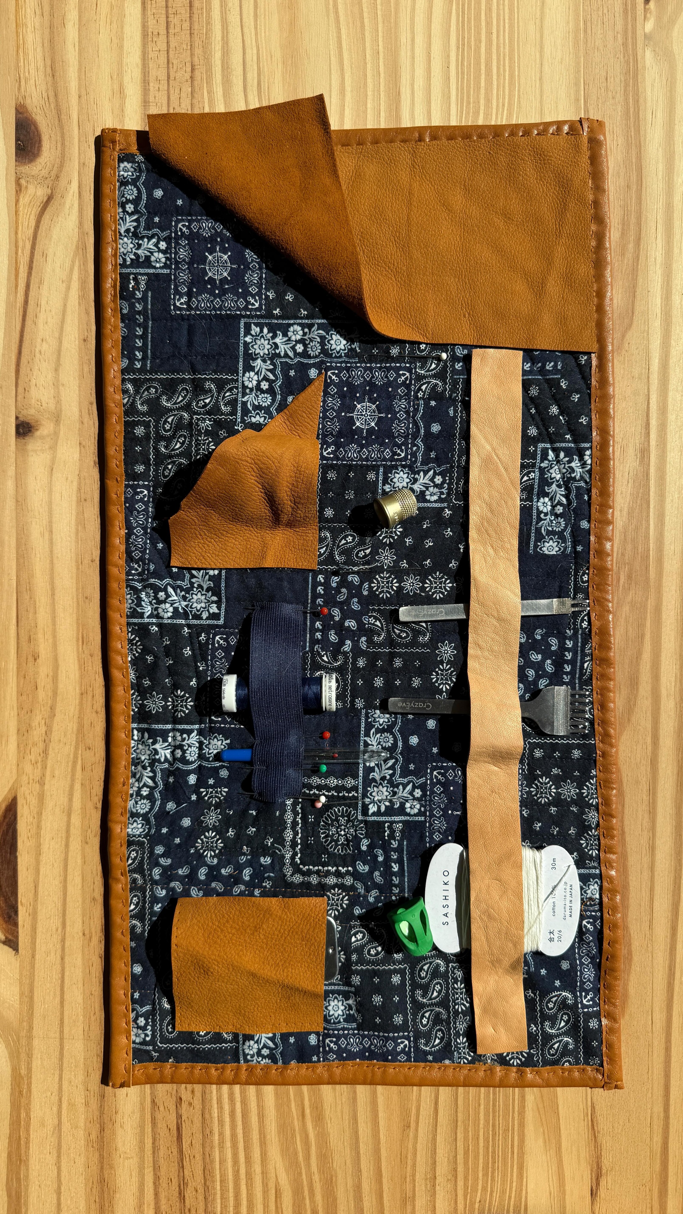 Really glad to be finishing this project because I can never find my hand sewing tools. And in theory, if I keep them in this roll and don’t lose the roll… a girl can dream.
I made this fairly custom for my specific tools but also left it simple so as I use it I can see what does and doesn’t work and adjust. Like right now as I write this, I’m realizing I should have added a zipper to the side pouch 😑. But I guess I’ll see how it works without a zipper. Maybe everything will stay inside 🤷🏻♀️.
Most importantly I’m obsessed with how it looks and it’s going to give me so much joy every time I reach for it ☺️.