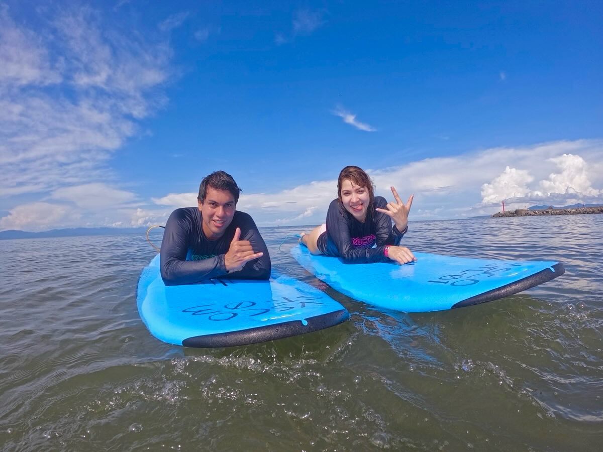 Lunes de playa🌊
•
•
•
•
•
#surflessons #surfvallarta #gosurf #visitpuertovallarta #rivieranayarit #banderasbay #instabeach #waves #instamexico #instatravel #nuevonayarit #nuevovallarta #family #jalisco #vacation #sea #views #surf #surfing #fun #puertovallartasurf #mainlandmexico