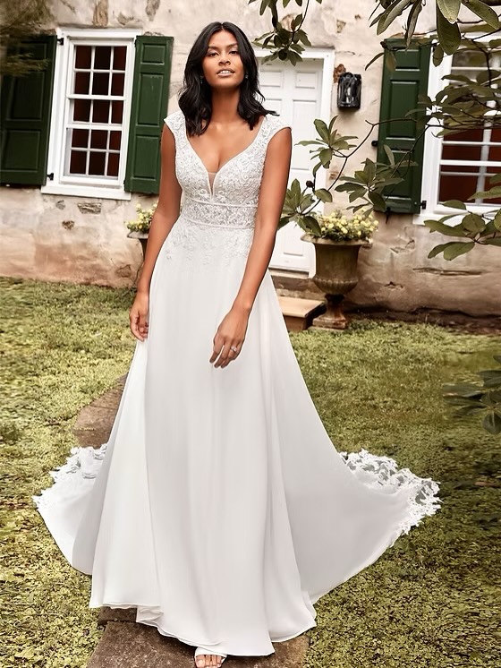 ❗️SALE DRESSES❗️
We have a number of sale dresses, these are ex-samples, all in great condition and all heavily discounted - some at least 50% off!
This one is @sinceritybridal - Style 44275SD
Book an appointment now to try them and find your prefect dress!
#saledress #bridal #wedding #bride2026 #yateley