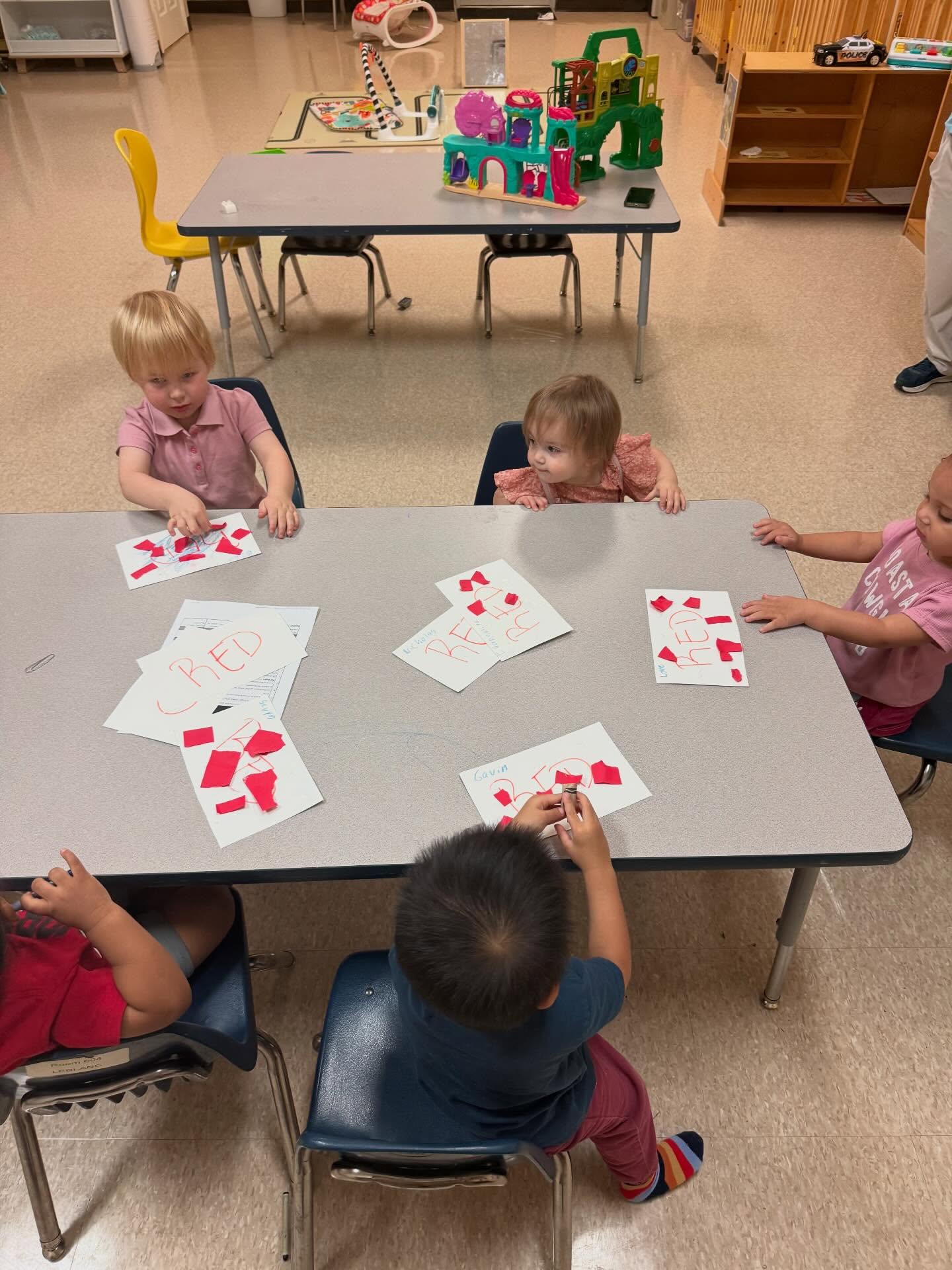 Learning all about the color RED today! 🍎❤️ From sensory play to hands-on sorting, our little learners are buzzing with excitement.
#WonderBeesLearning #ColorRed #EarlyLearningFun #PreschoolActivities #ToddlerLearning #HandsOnLearning #KidsActivities #LearningThroughPlay #nowenrolling