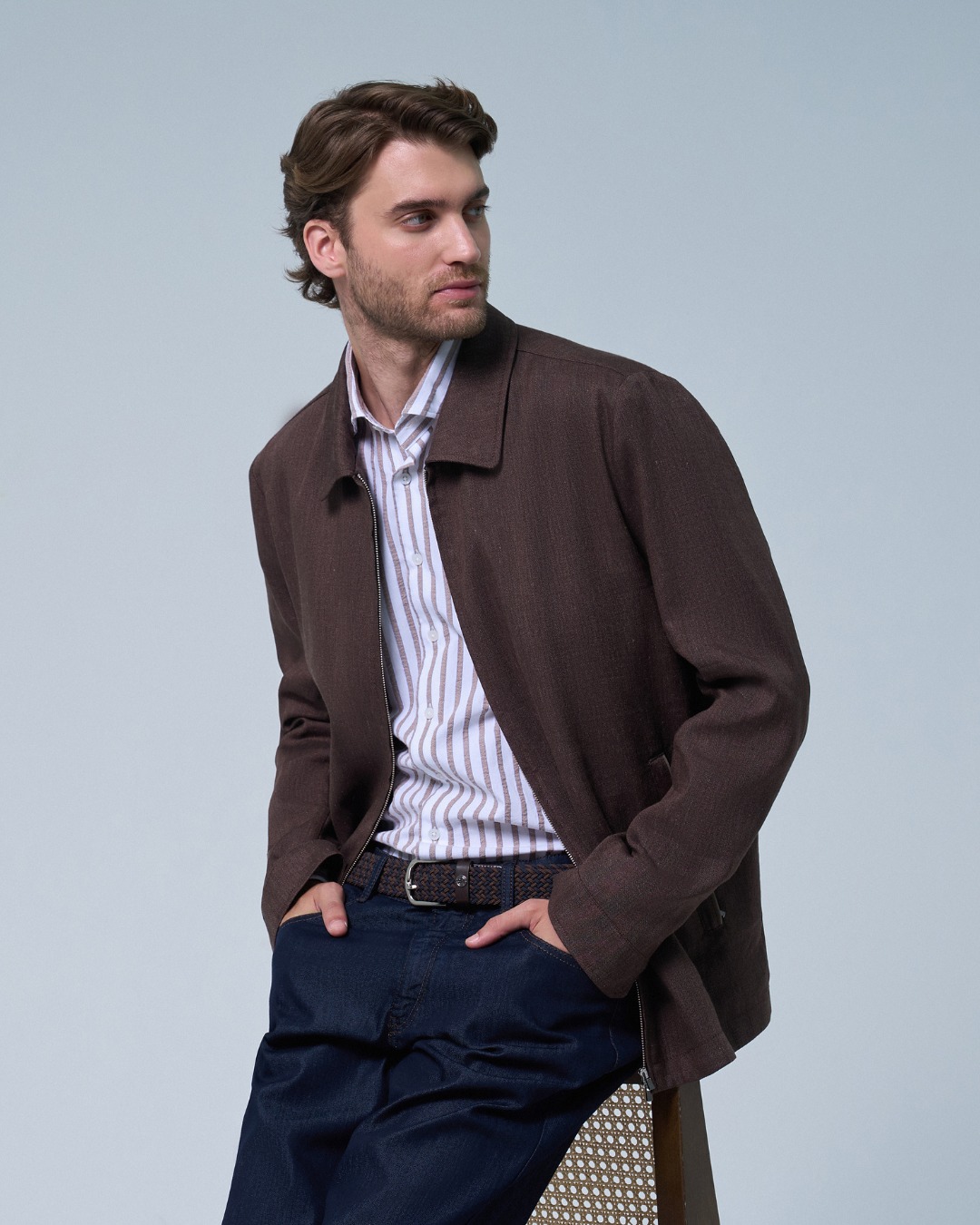 Where texture, tone, and silhouette come together with effortless precision.
A piece designed not to stand out, but to be remembered.
A visual chapter of Montegro SS26.
#Montegro #SS26