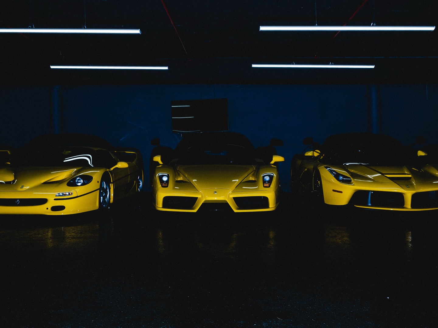 Welcome to The Stable 🐎
Photographed above is the collection the day the GTO arrived. The first time I saw the ketchup, mustard, relish and mayo all together. Which is your favorite car in the photos above ? Comment below 👇
📸 : @qualitydyl
#ferrari #garage #supercars #carphotography