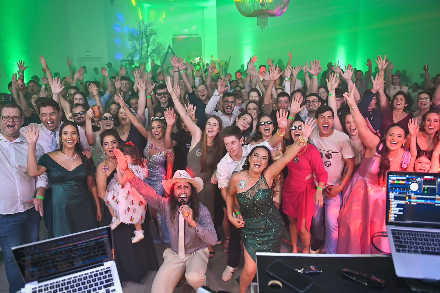 Emoção, conquista e celebração resumem este dia. Parabéns formandos que seja uma caminhada de muitas vitórias e realizações.
🎓✨️