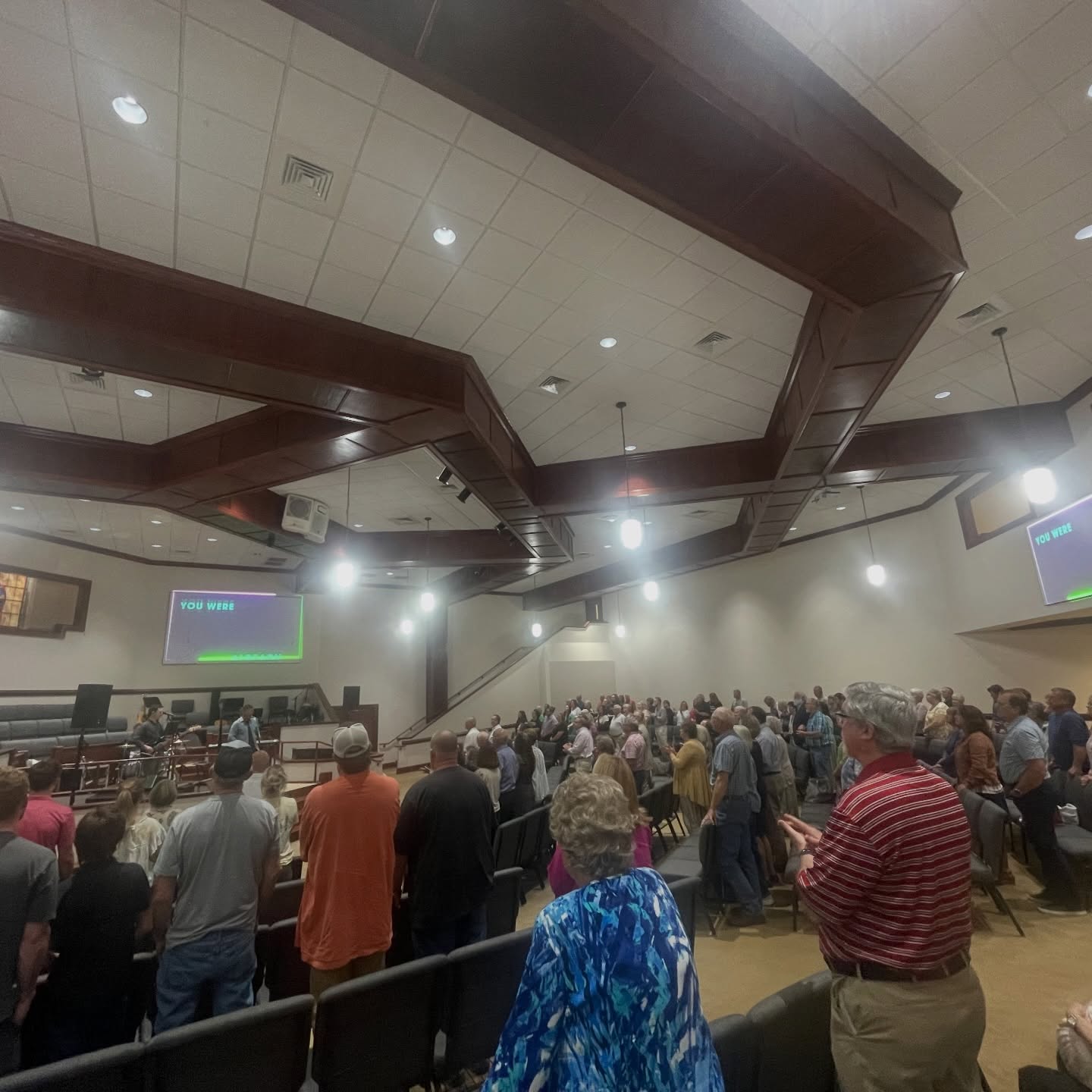 Thank you, ALABAMA! We are home for a couple days, but we will see you this weekend in Dayton, Indianapolis and Louisville with THE GOAT @jasoncrabbmusic! See you soon! Can’t wait! #churchtour ⛪️🚌