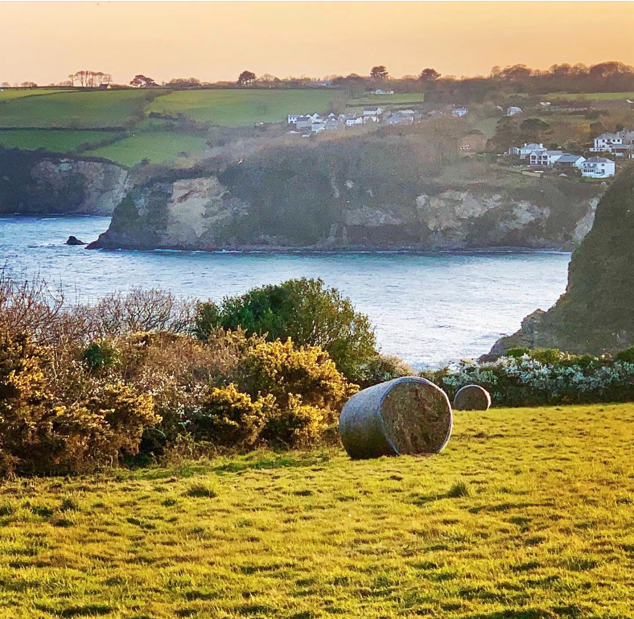 Walking the coastal pathway from Carlyon Bay to Charlestown. #lovecornwall
