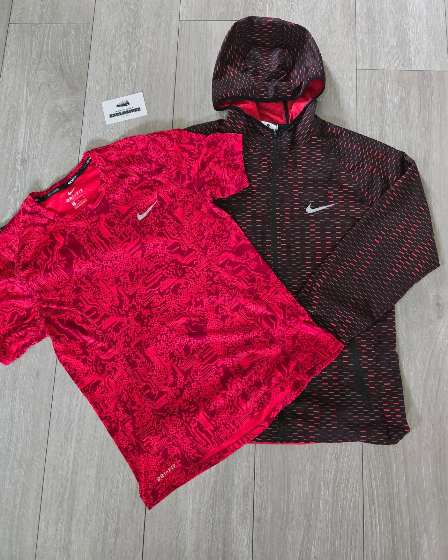 New Nike Digital Set (Red)
What an unreal set this is, You probably haven't seen a combo this nice in a minute
Can be bought individually aswell
Just posted on our website at only £120 📩