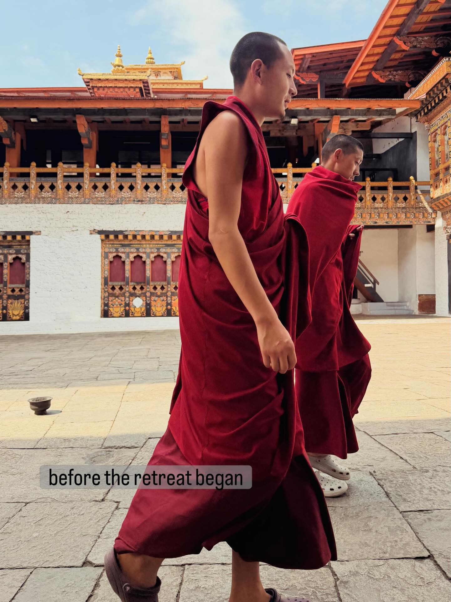 Before the yoga retreat began…
there was time for Nico and me to just arrive.
To take in the details, the quiet moments,
the things you only notice when you’re not rushing.
Bhutan has a way of slowing you down before anything even starts.
#yogaretreats #bhutan #bhutanyogaretreat #slowtravel