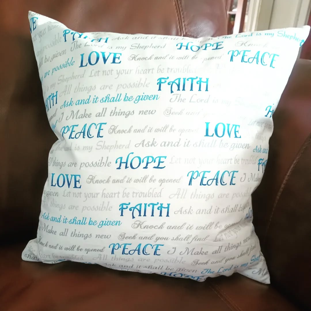 Glow 2023 Sneak Peek: *NEW* Throw Pillows to accessorize your room or for a friend
#homedecor #holidaydecor #handmade