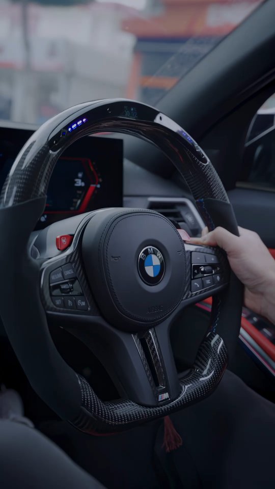Upgrade that changes the whole driving experience ๐ฏ
Custom steering wheel for the BMW G80 M3 ๐
.
.
.
.
#needforupgrade #bmwm #m3g80 #carbonfiber
